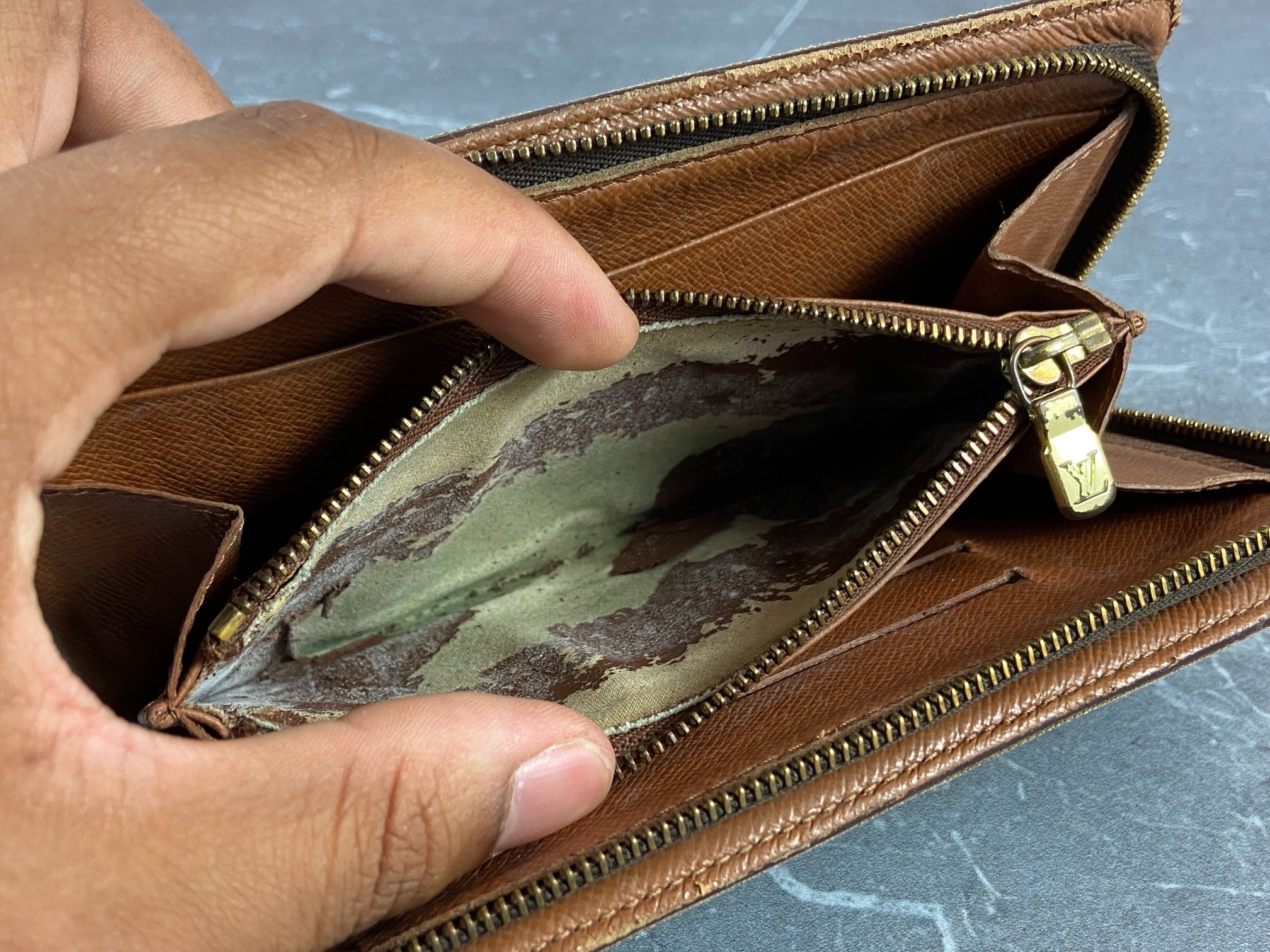 Louis Vuitton Zippy Wallet Monogram Canvas