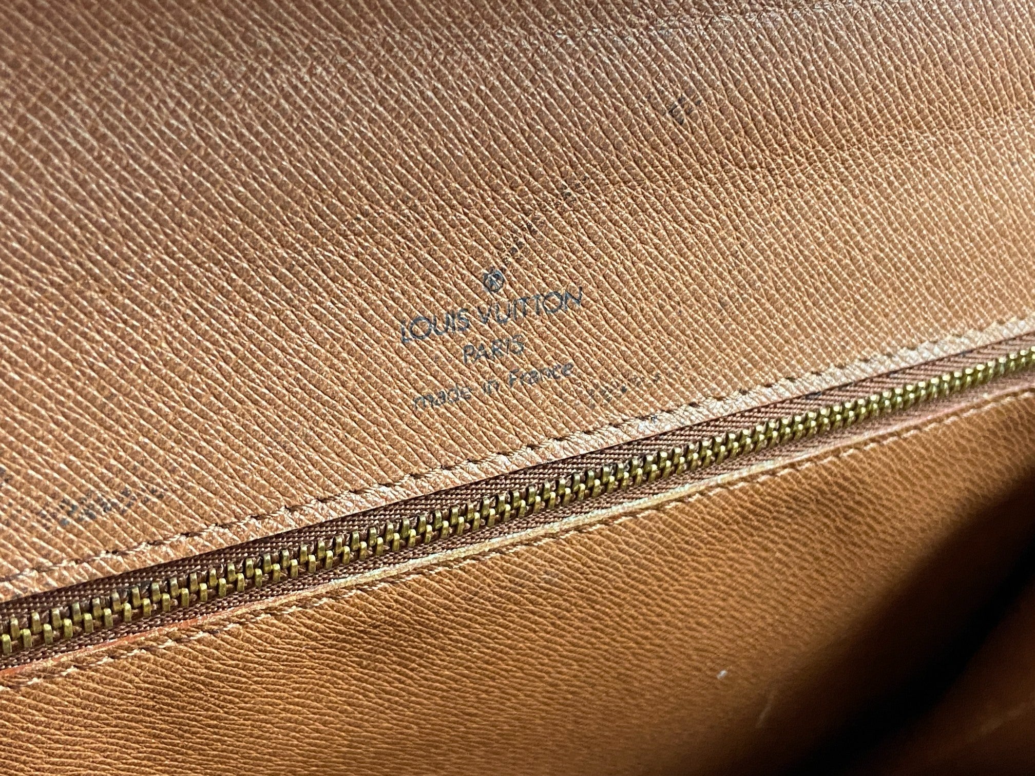 Louis Vuitton Monceau 26 Monogram Canvas