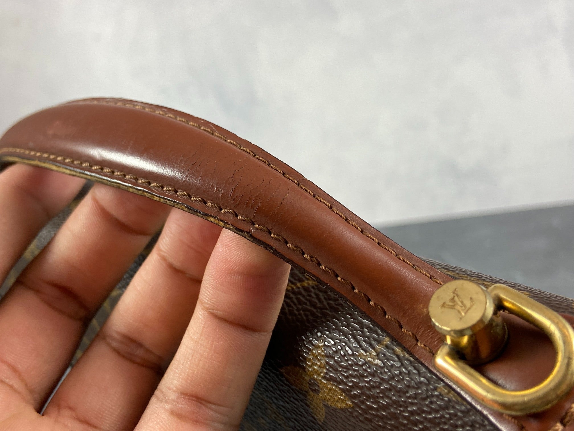 Louis Vuitton Monceau 26 Monogram Canvas