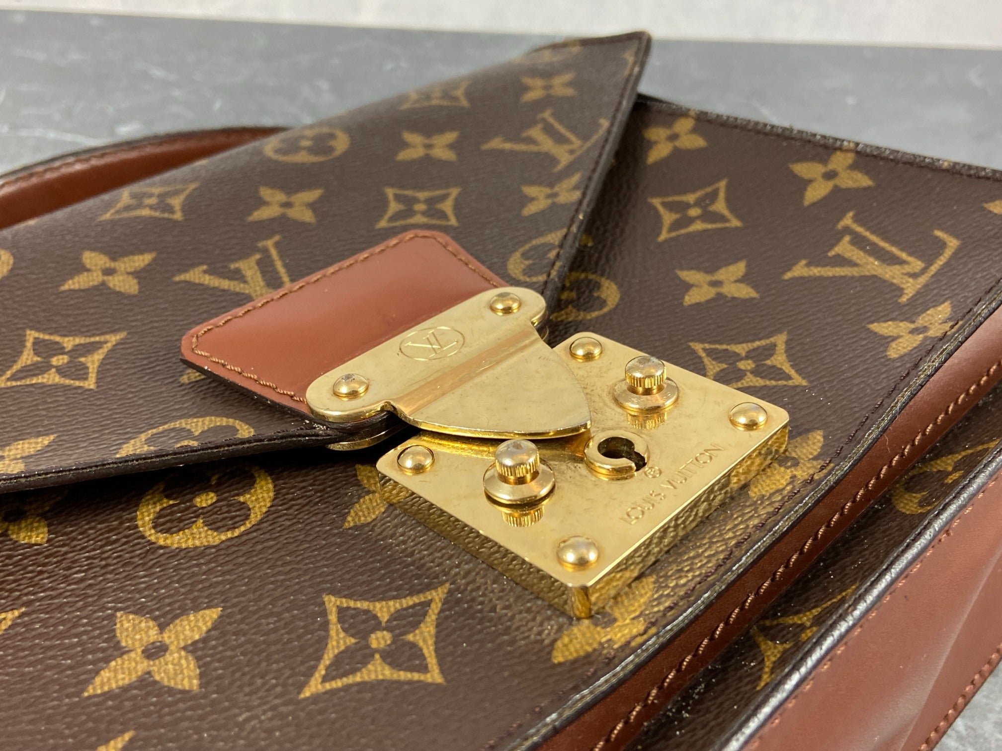 Louis Vuitton Monceau 26 Monogram Canvas