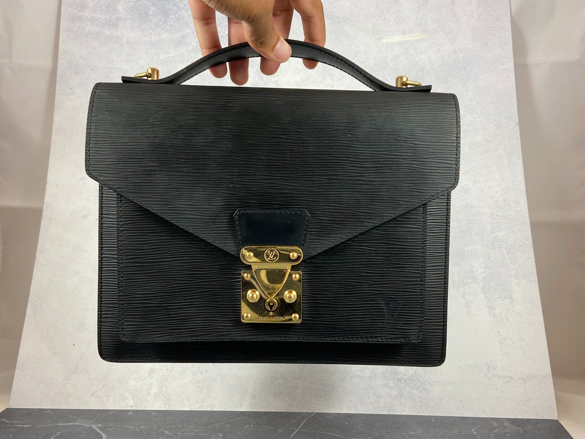 Louis Vuitton Monceau 28 Black Epi Leather