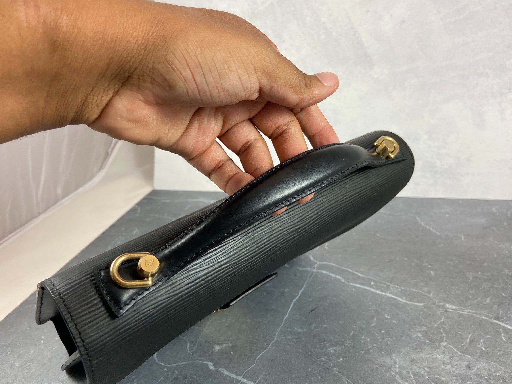 Louis Vuitton Monceau 28 Black Epi Leather