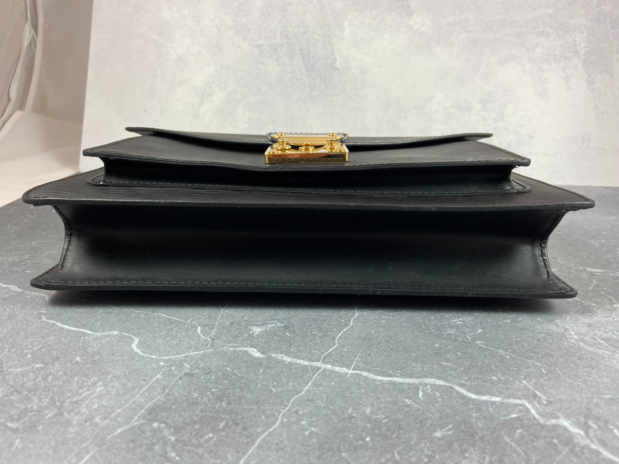 Louis Vuitton Monceau 28 Black Epi Leather