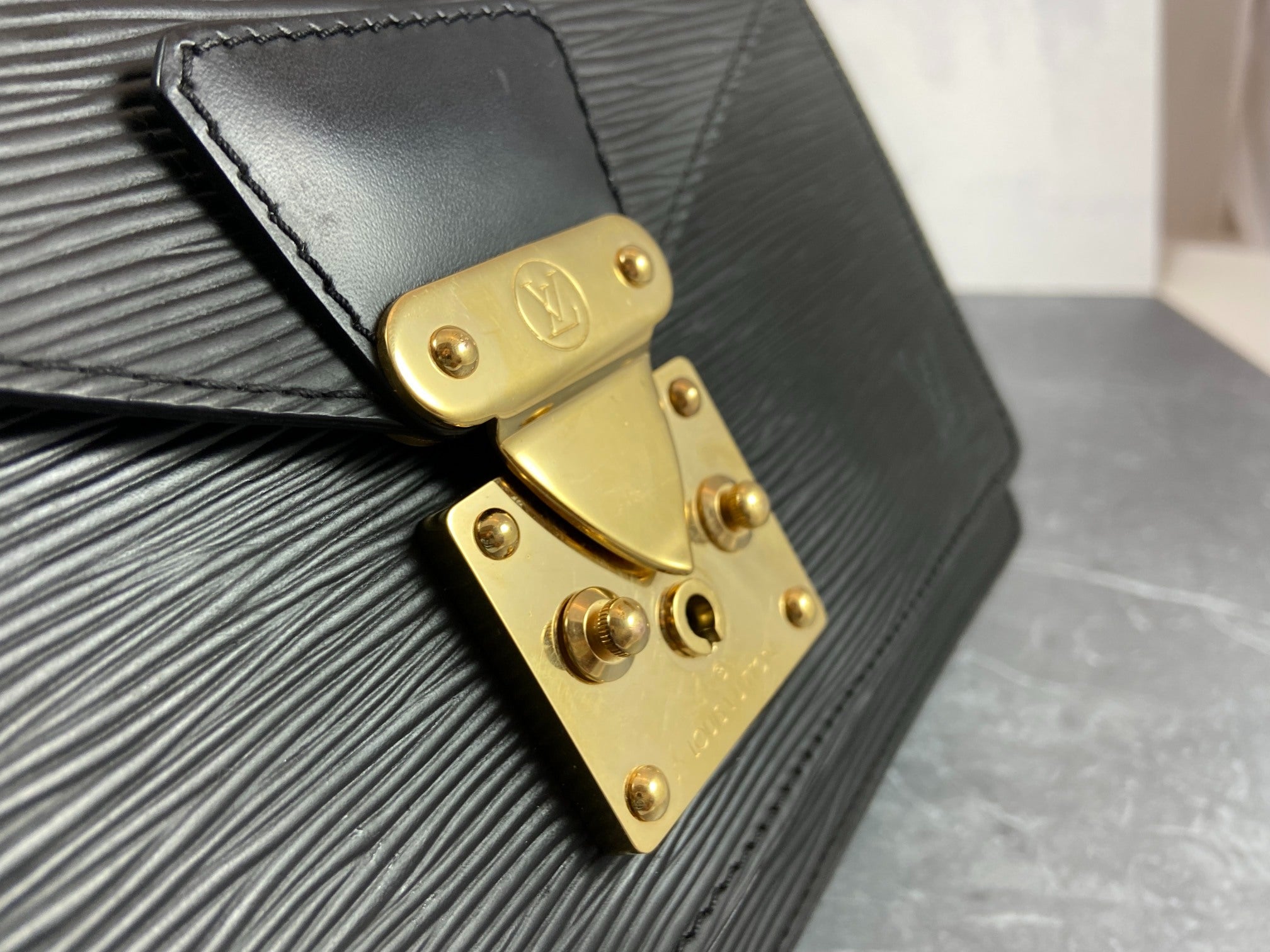 Louis Vuitton Monceau 28 Black Epi Leather