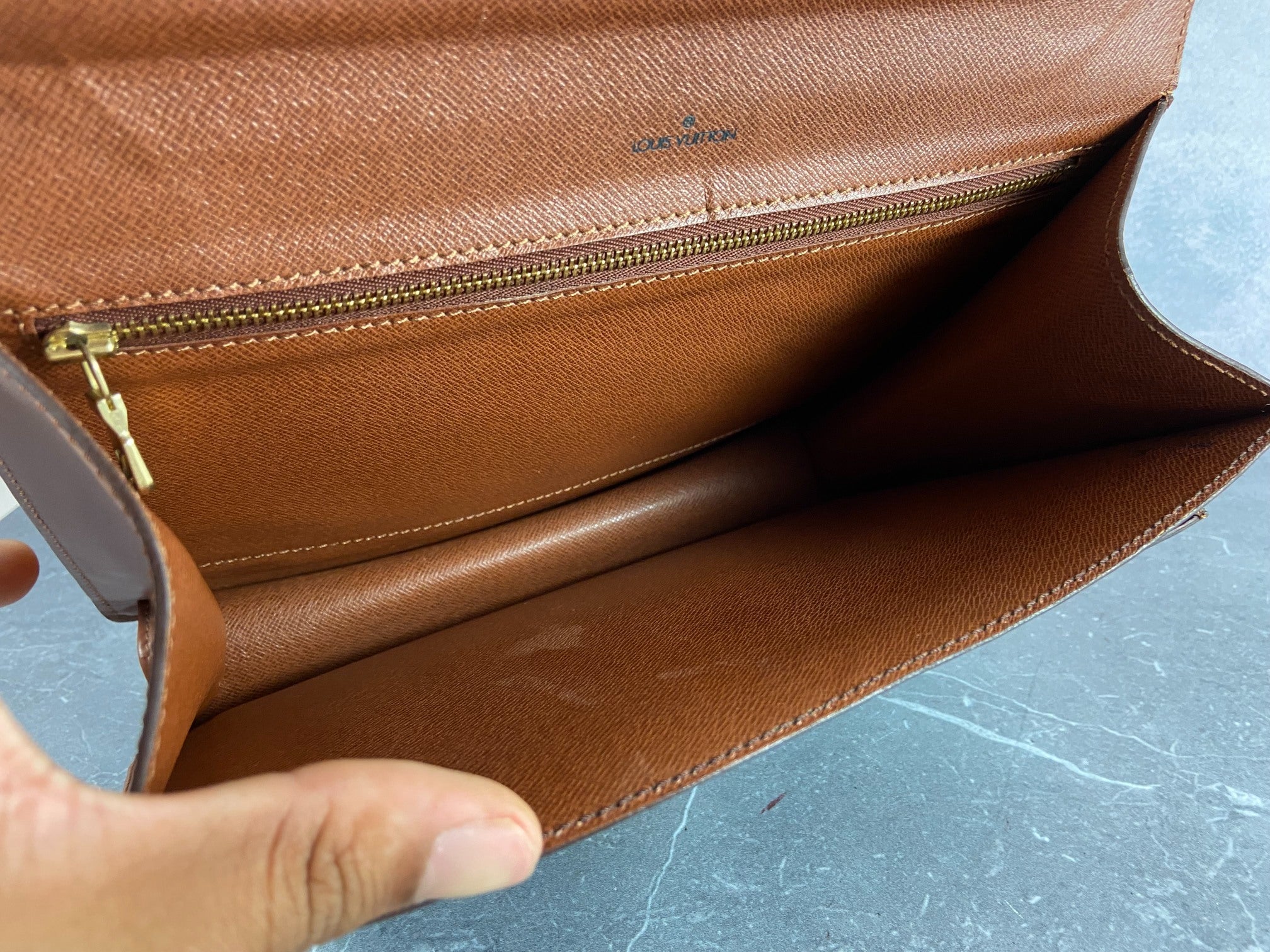 Louis Vuitton Monceau 26 Monogram Canvas