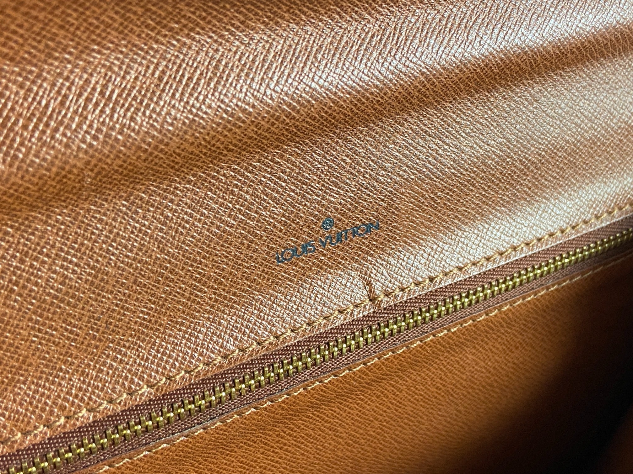 Louis Vuitton Monceau 26 Monogram Canvas