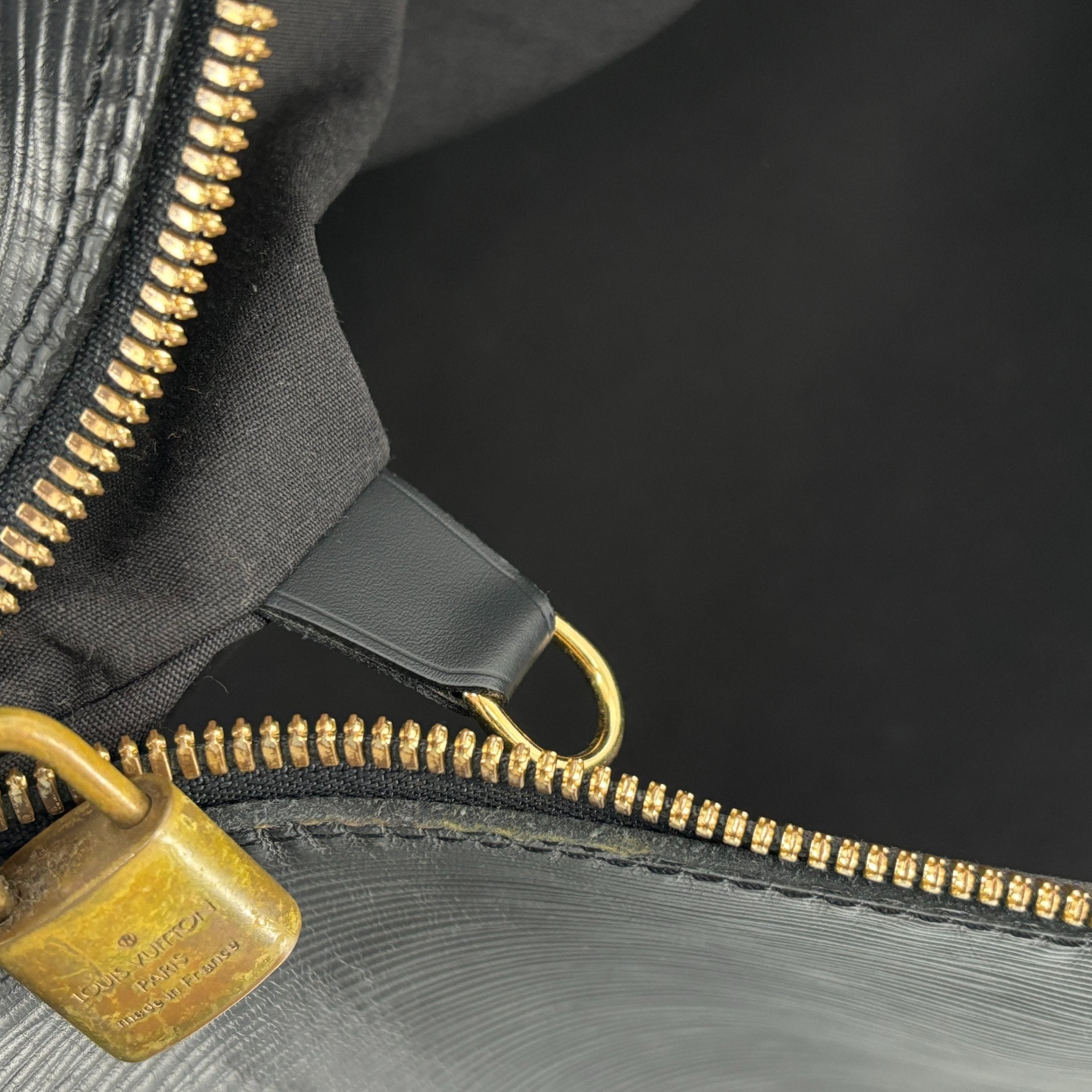 Louis Vuitton Keepall 55 Black Epi Leather incl. Dustbag