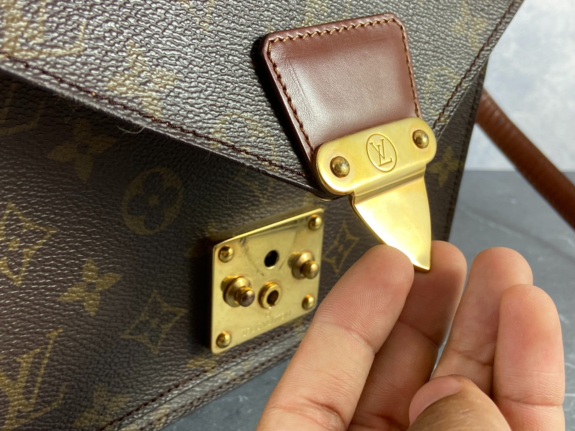 Louis Vuitton Monceau 26 Monogram Canvas