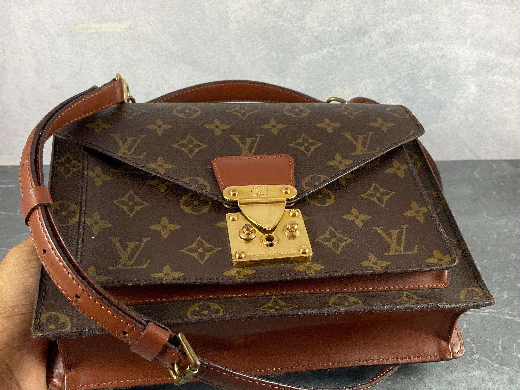 Louis Vuitton Monceau 26 Monogram Canvas