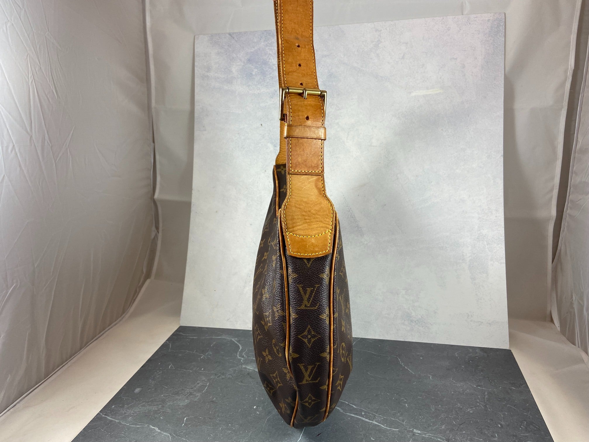 Louis Vuitton Croissant GM Hobo Bag Monogram Canvas