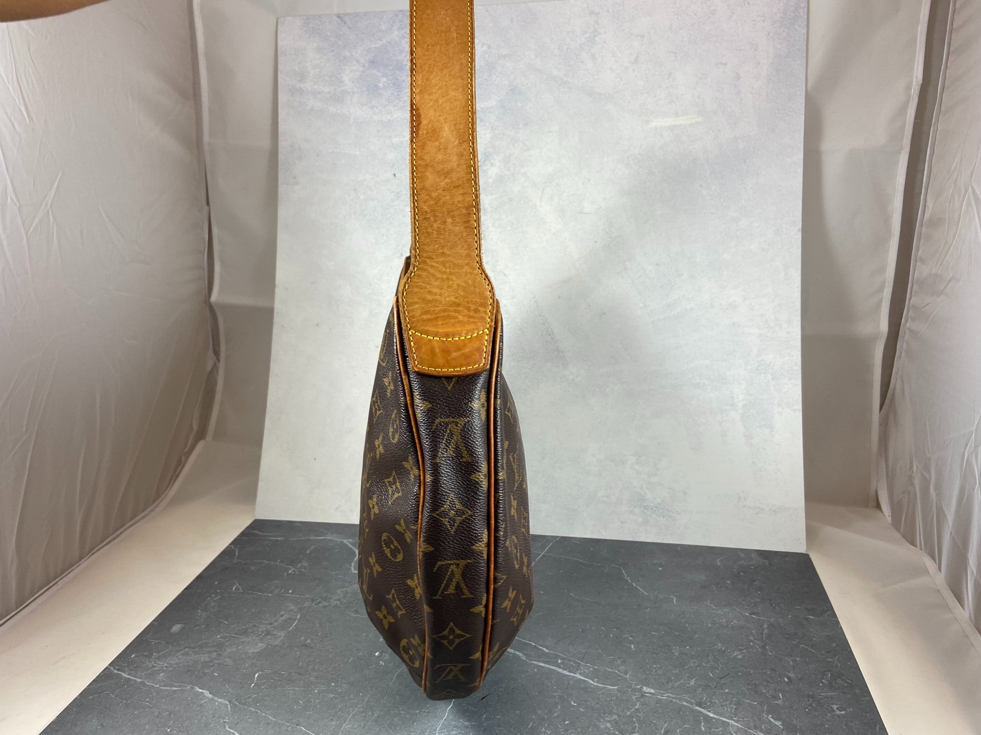 Louis Vuitton Croissant GM Hobo Bag Monogram Canvas