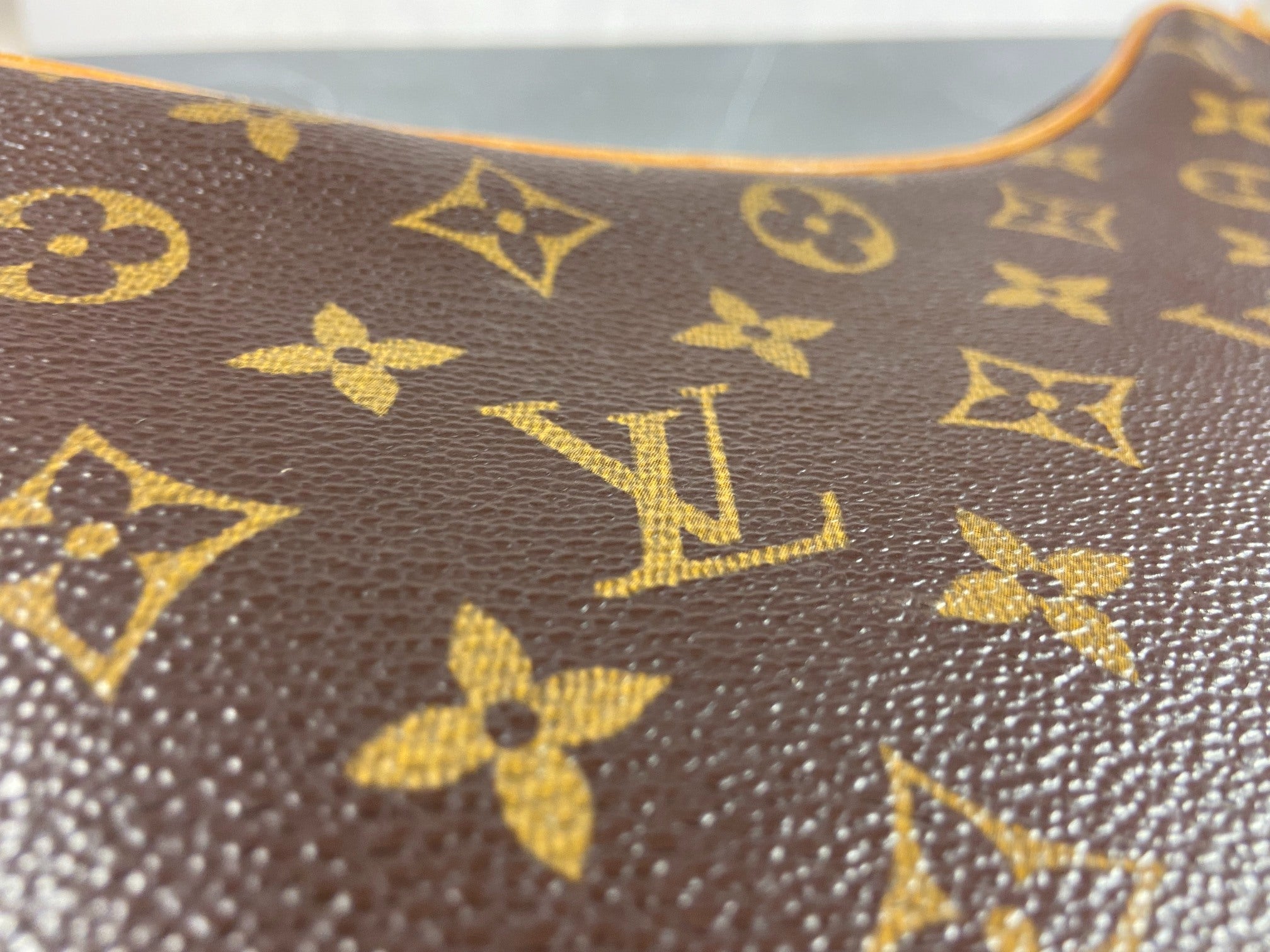 Louis Vuitton Croissant GM Hobo Bag Monogram Canvas