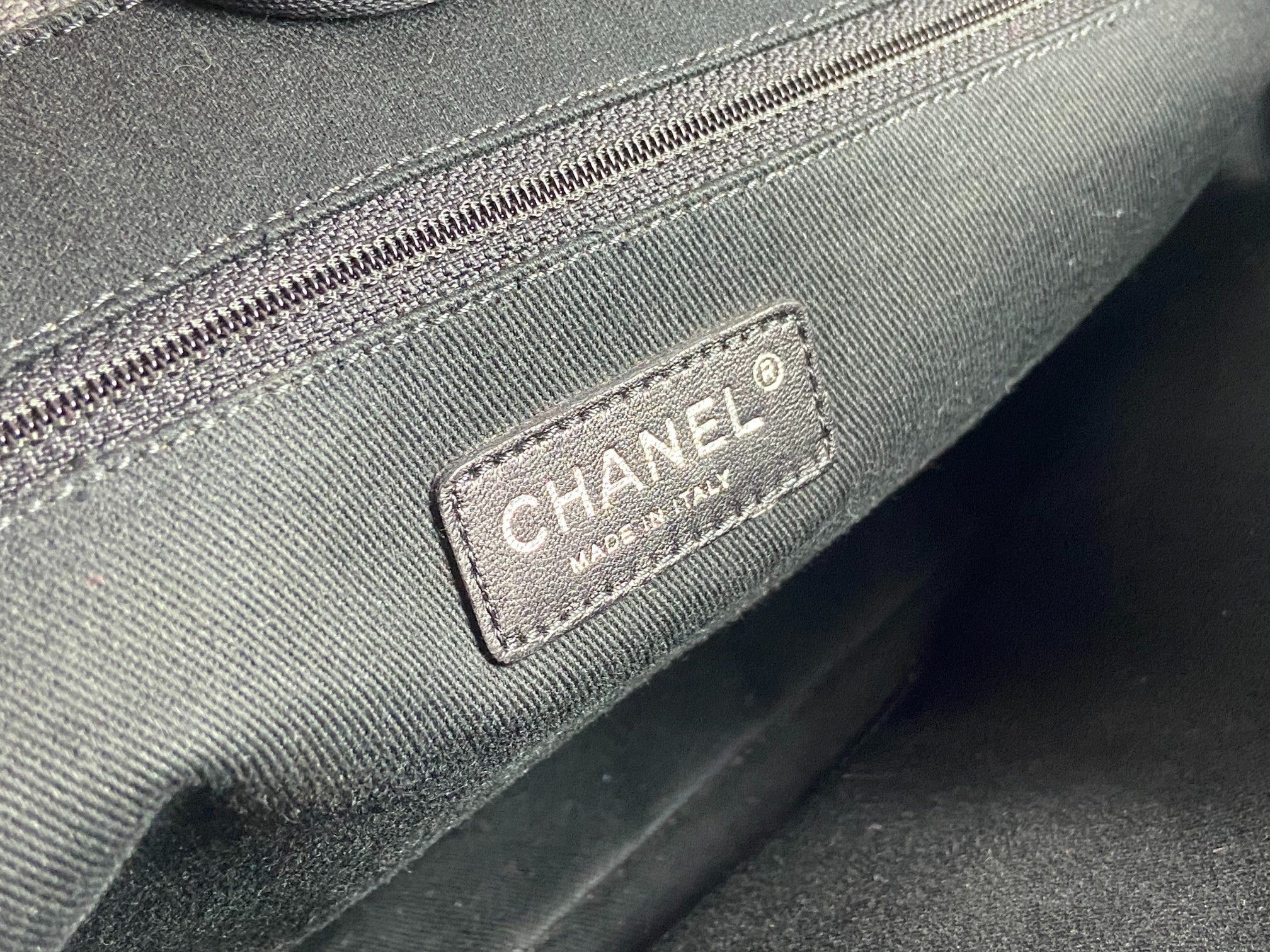 Chanel Deauville Hand / Tote Bag Black