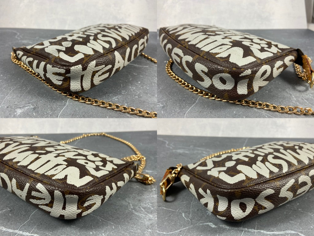 Louis Vuitton x Stephen Sprouse Pochette Accessoires Graffiti White
