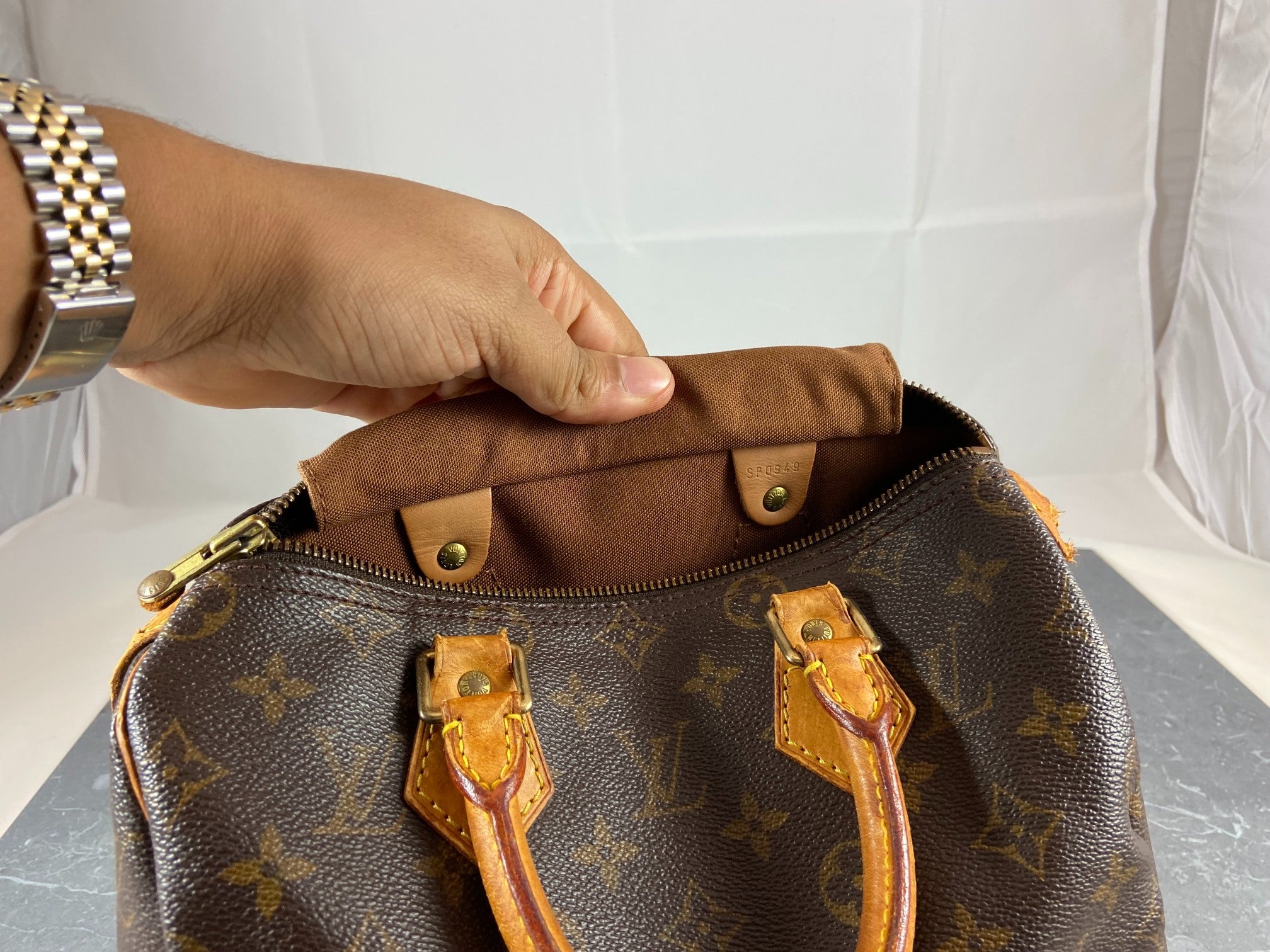Louis Vuitton Speedy 25 Monogram Canvas