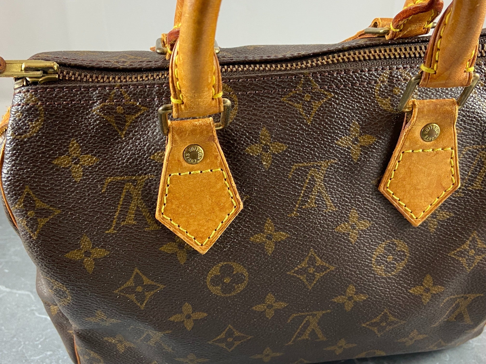 Louis Vuitton Speedy 25 Monogram Canvas