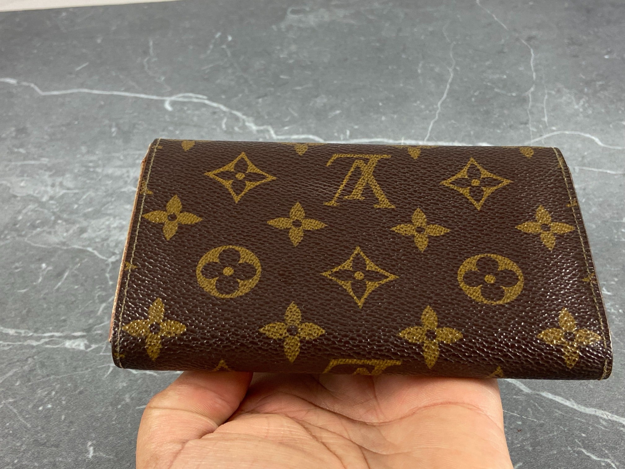 Louis Vuitton Porte-Monnaie Tresor Monogram Canvas