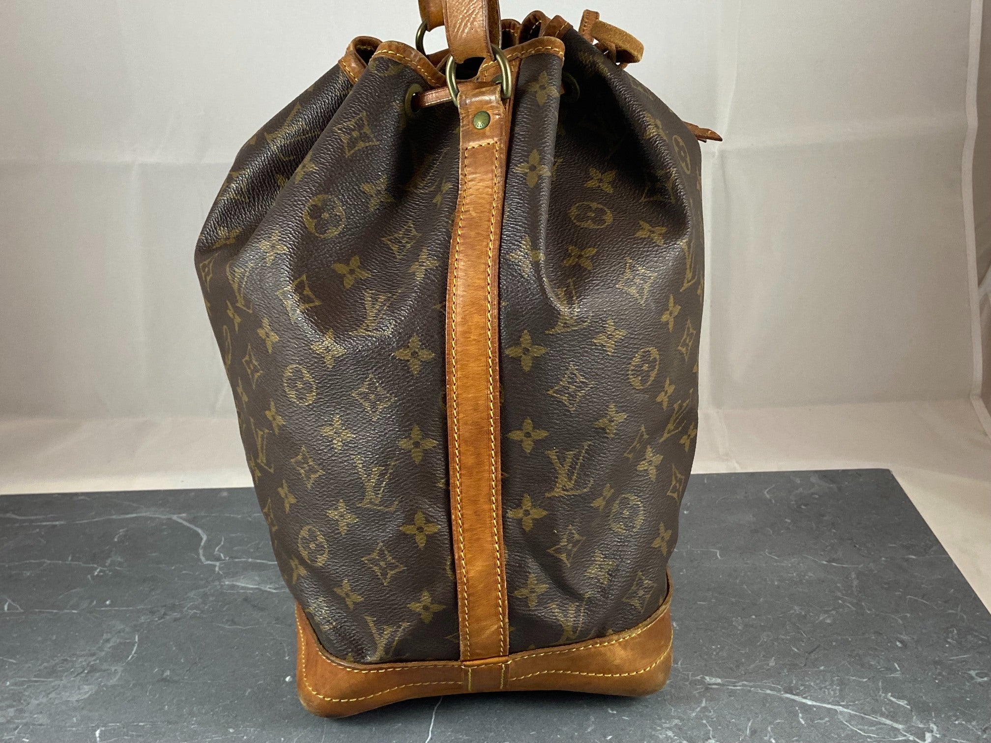 Louis Vuitton Sac Noé Grand Monogram Canvas