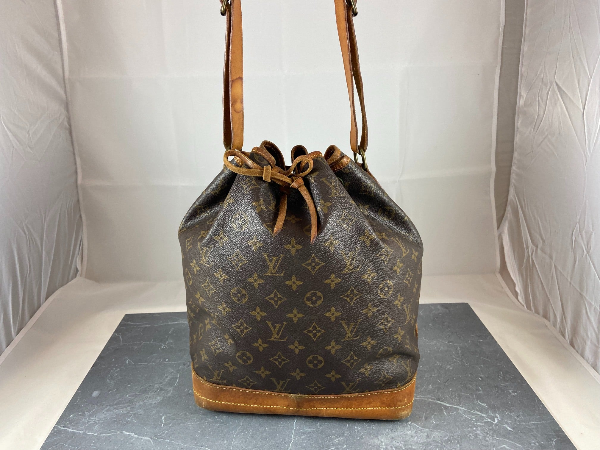 Louis Vuitton Sac Noé Grand Monogram Canvas