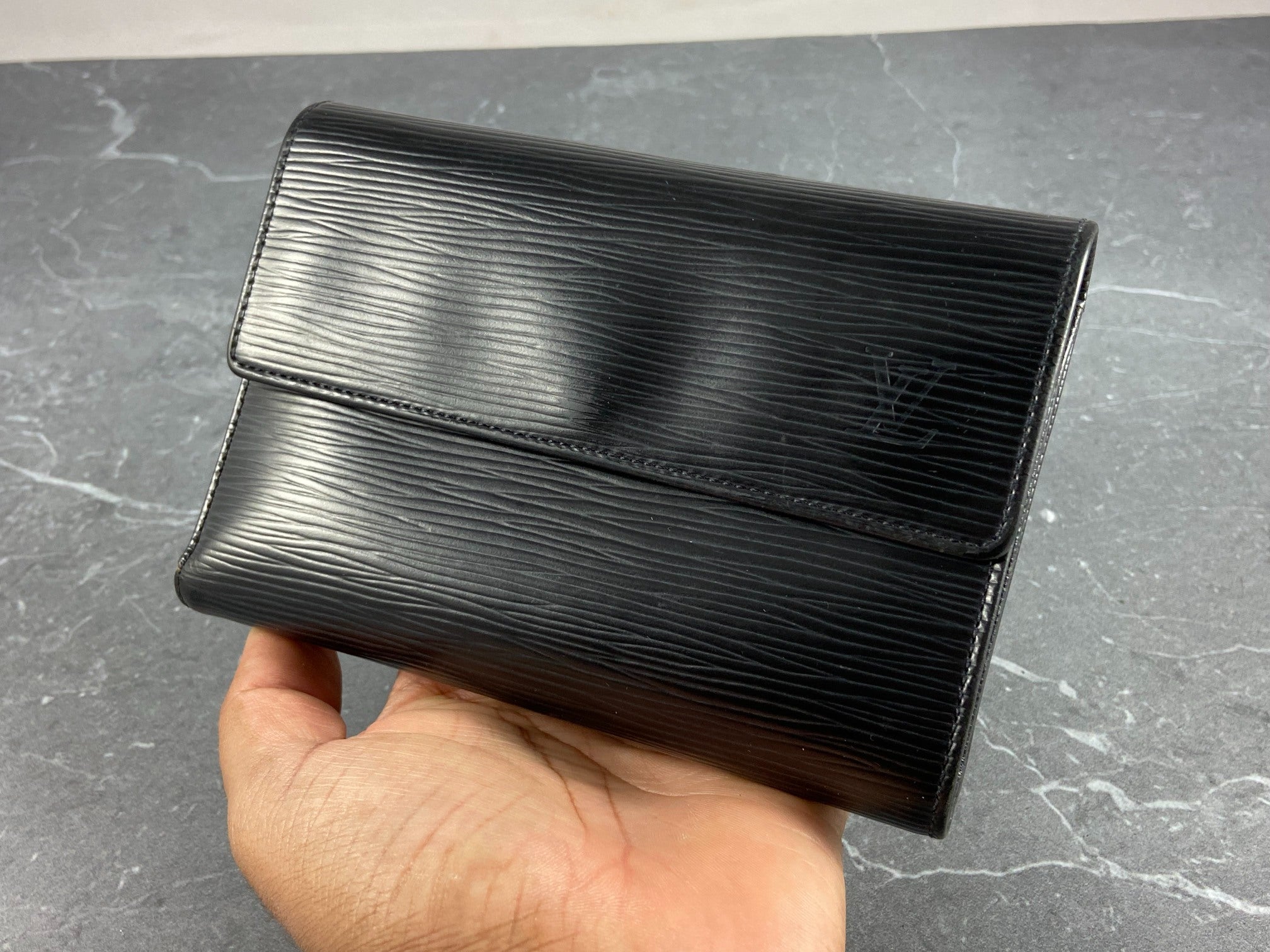 Louis Vuitton Porte Tresor Etui Wallet Black Epi Leather