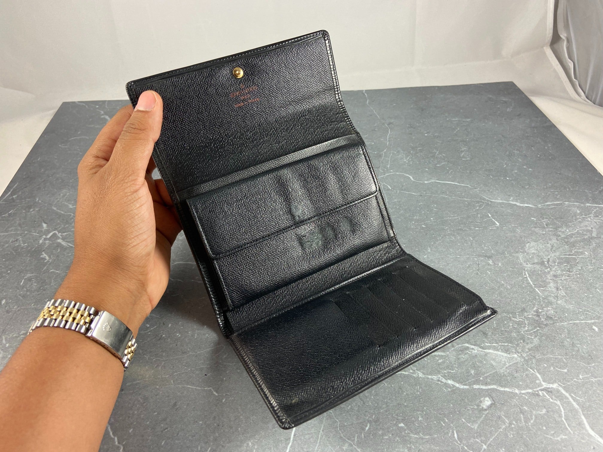 Louis Vuitton Porte Tresor Etui Wallet Black Epi Leather