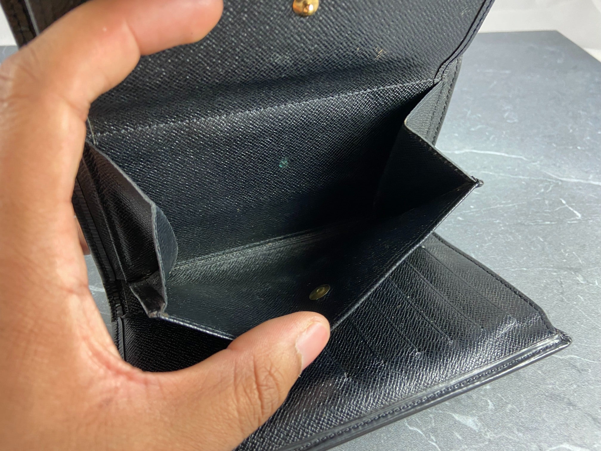 Louis Vuitton Porte Tresor Etui Wallet Black Epi Leather