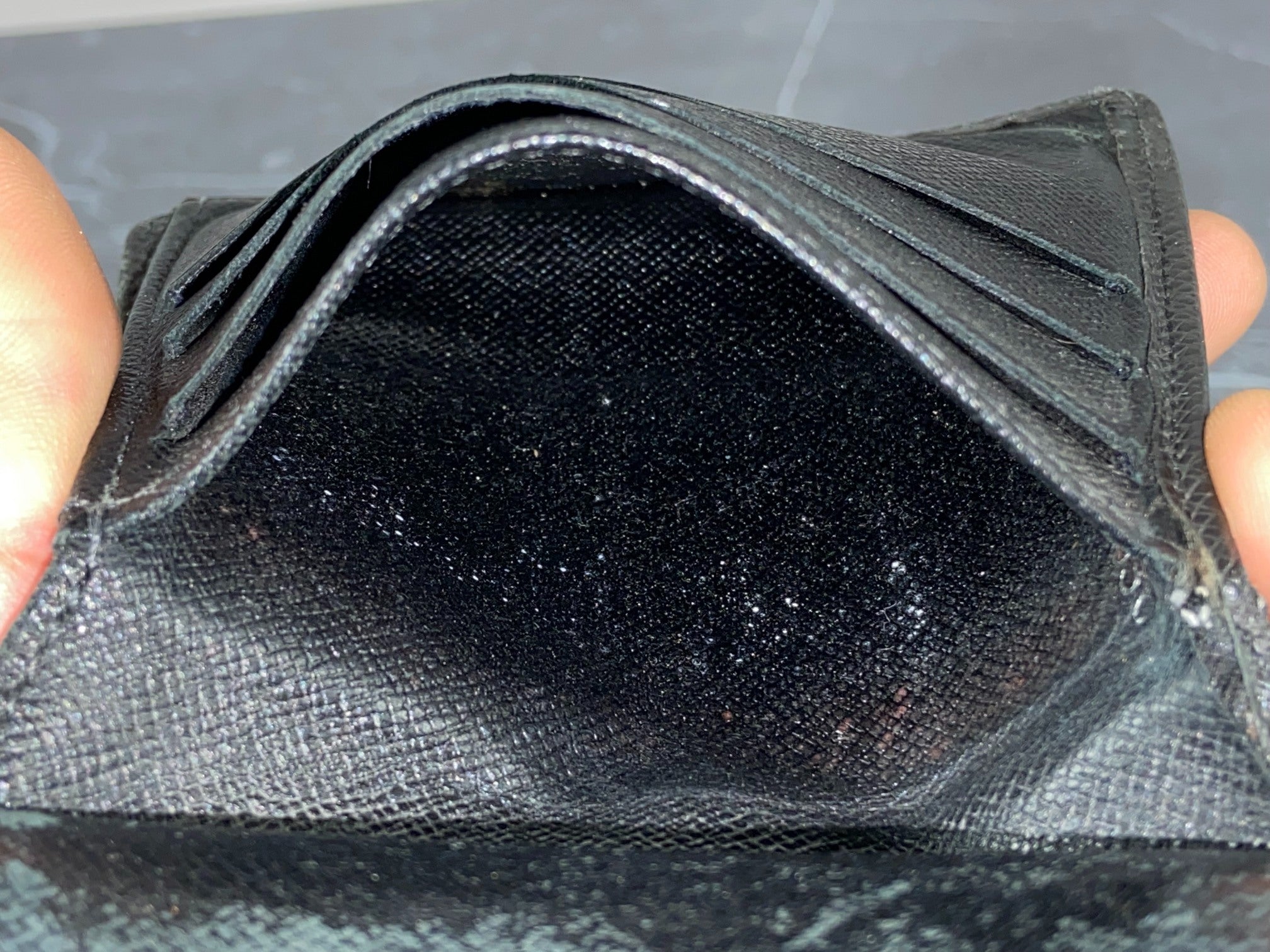 Louis Vuitton Bifold Wallet Black Taiga Leather