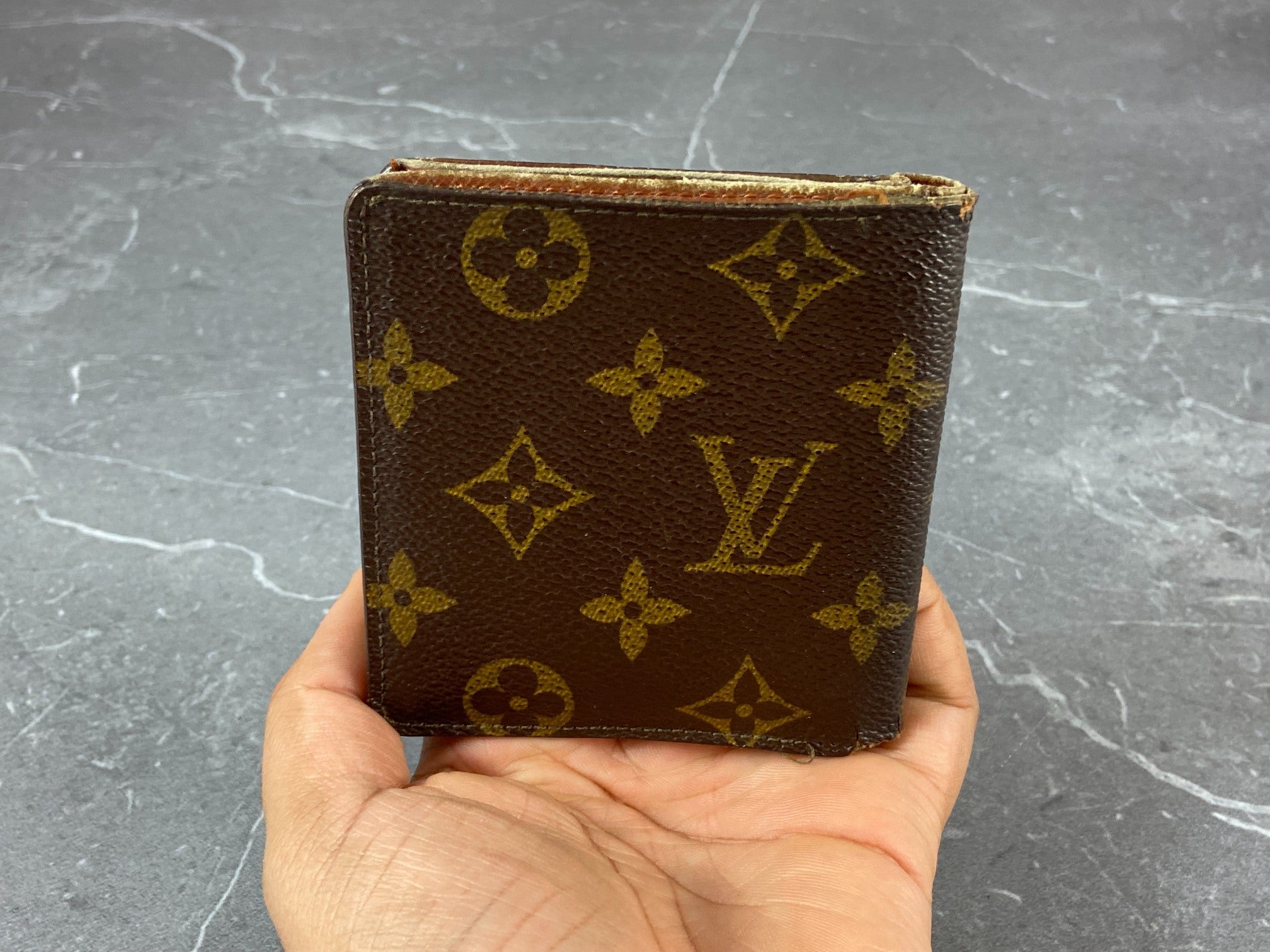 Louis Vuitton Porte-Billets 3 Card Wallet Monogram Canvas