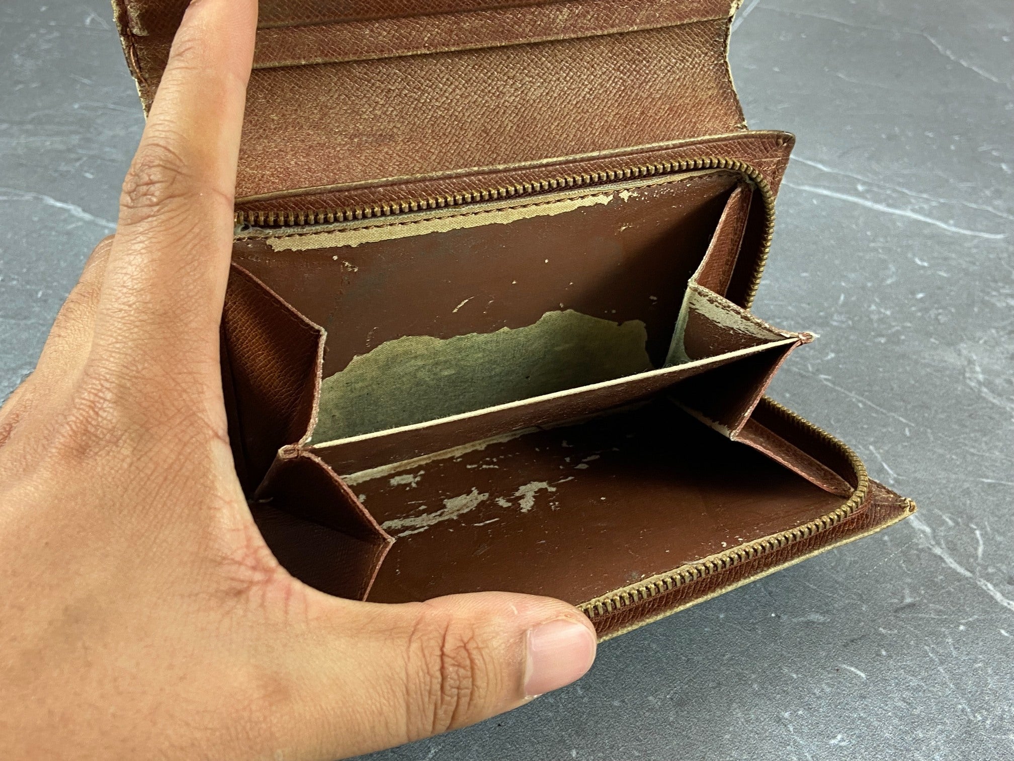 Louis Vuitton Porte-Monnaie Tresor Monogram Canvas