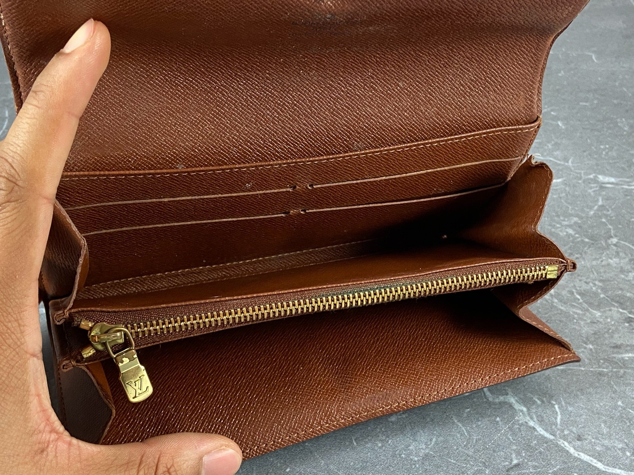 Louis Vuitton Sarah Wallet Monogram Canvas