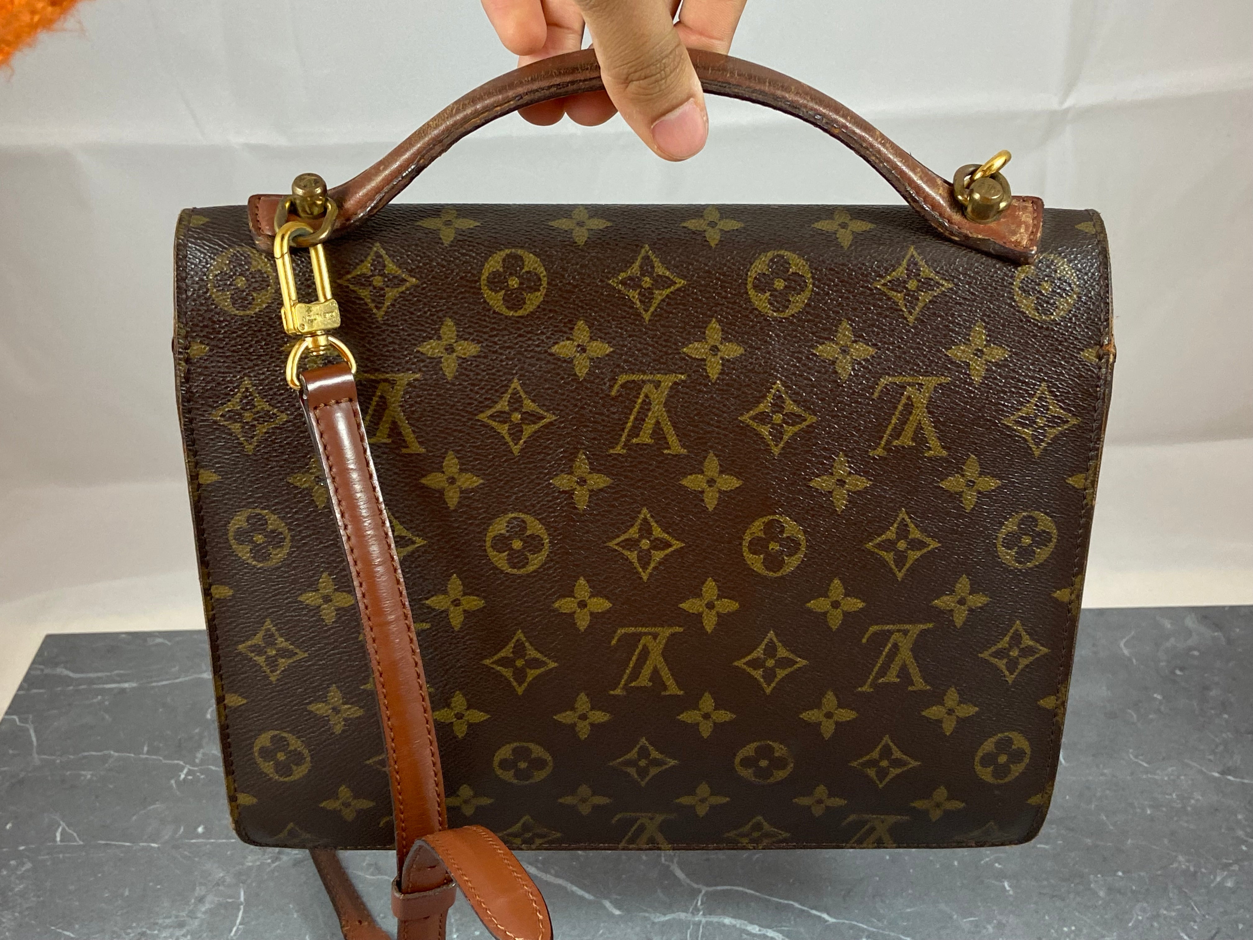 Louis Vuitton Monceau 28 Monogram Canvas