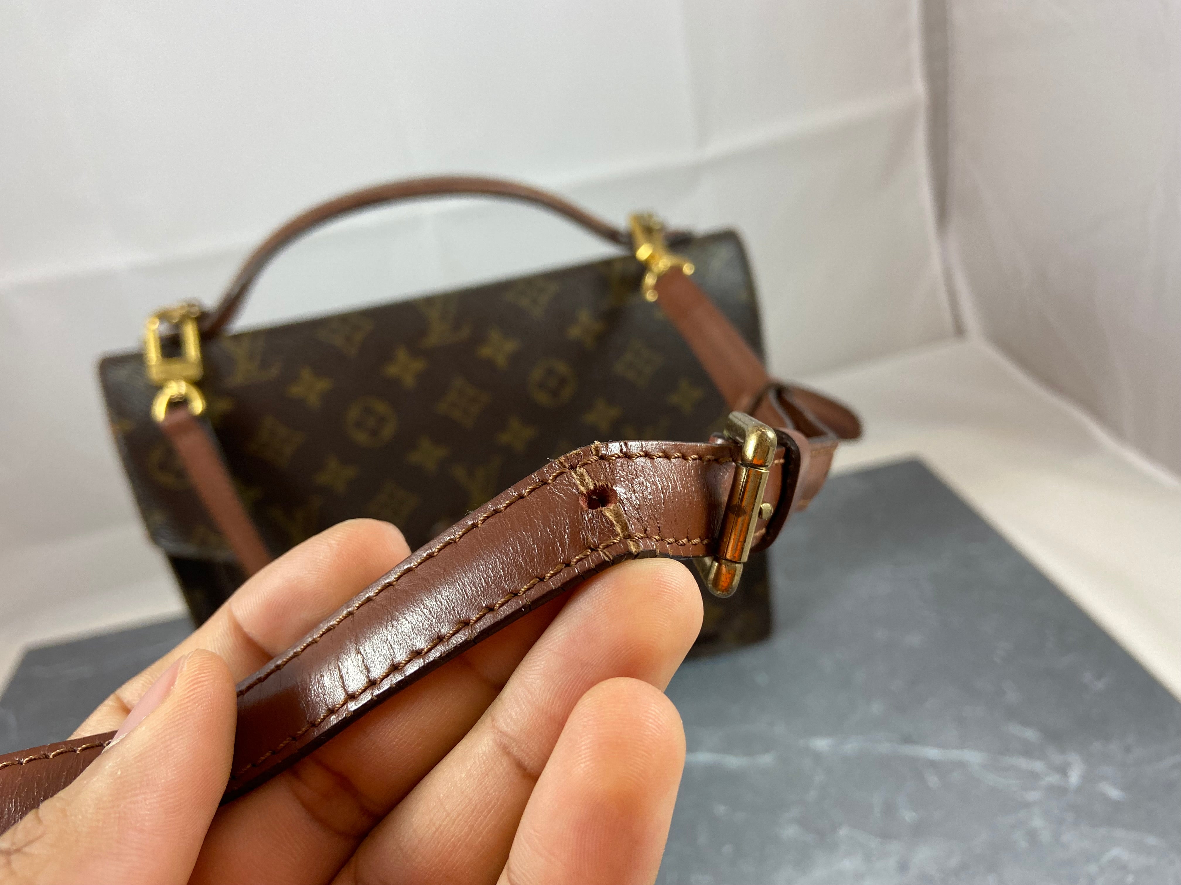 Louis Vuitton Monceau 28 Monogram Canvas