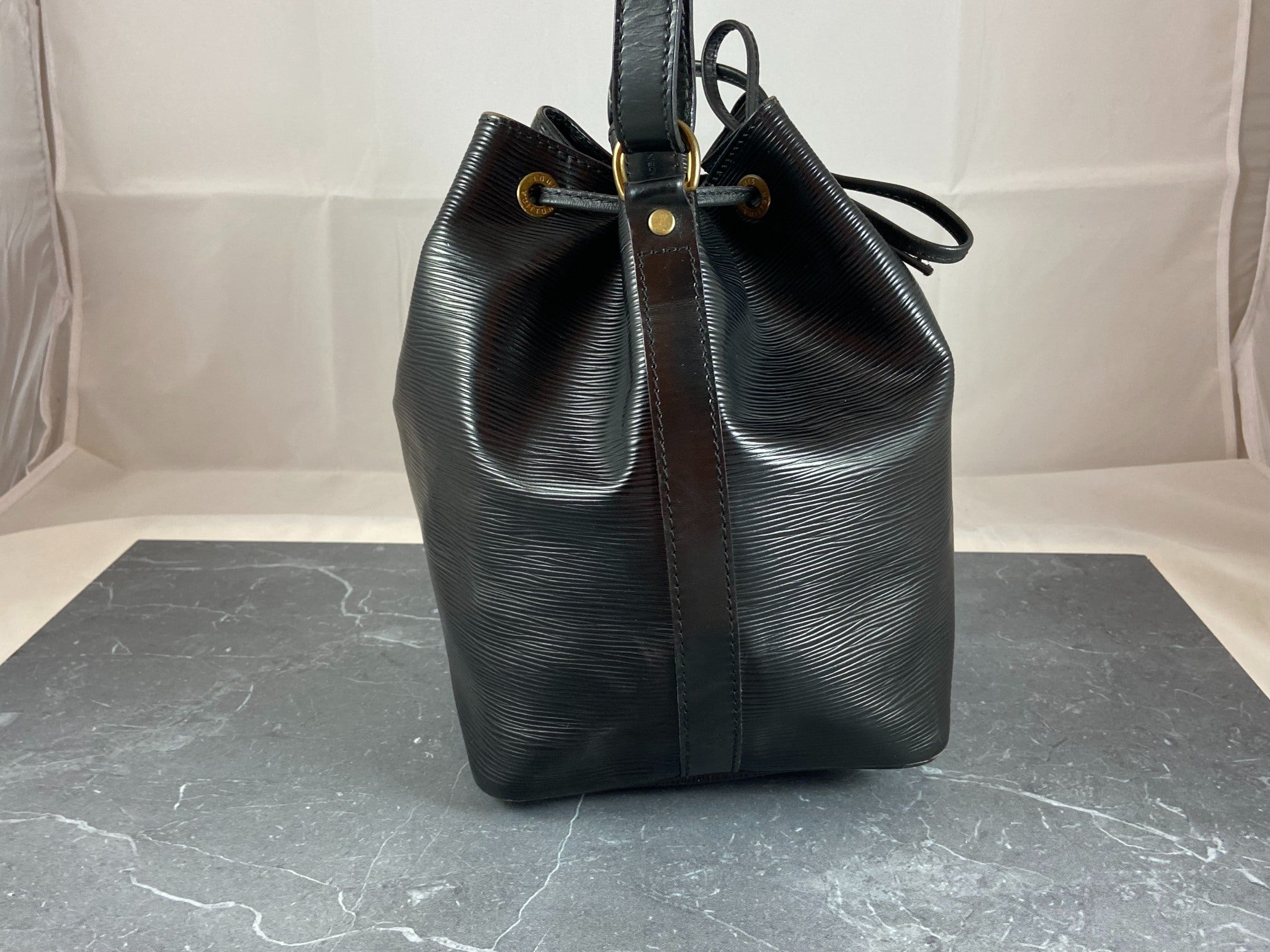 Louis Vuitton Sac Noé Petit Black Epi Leather