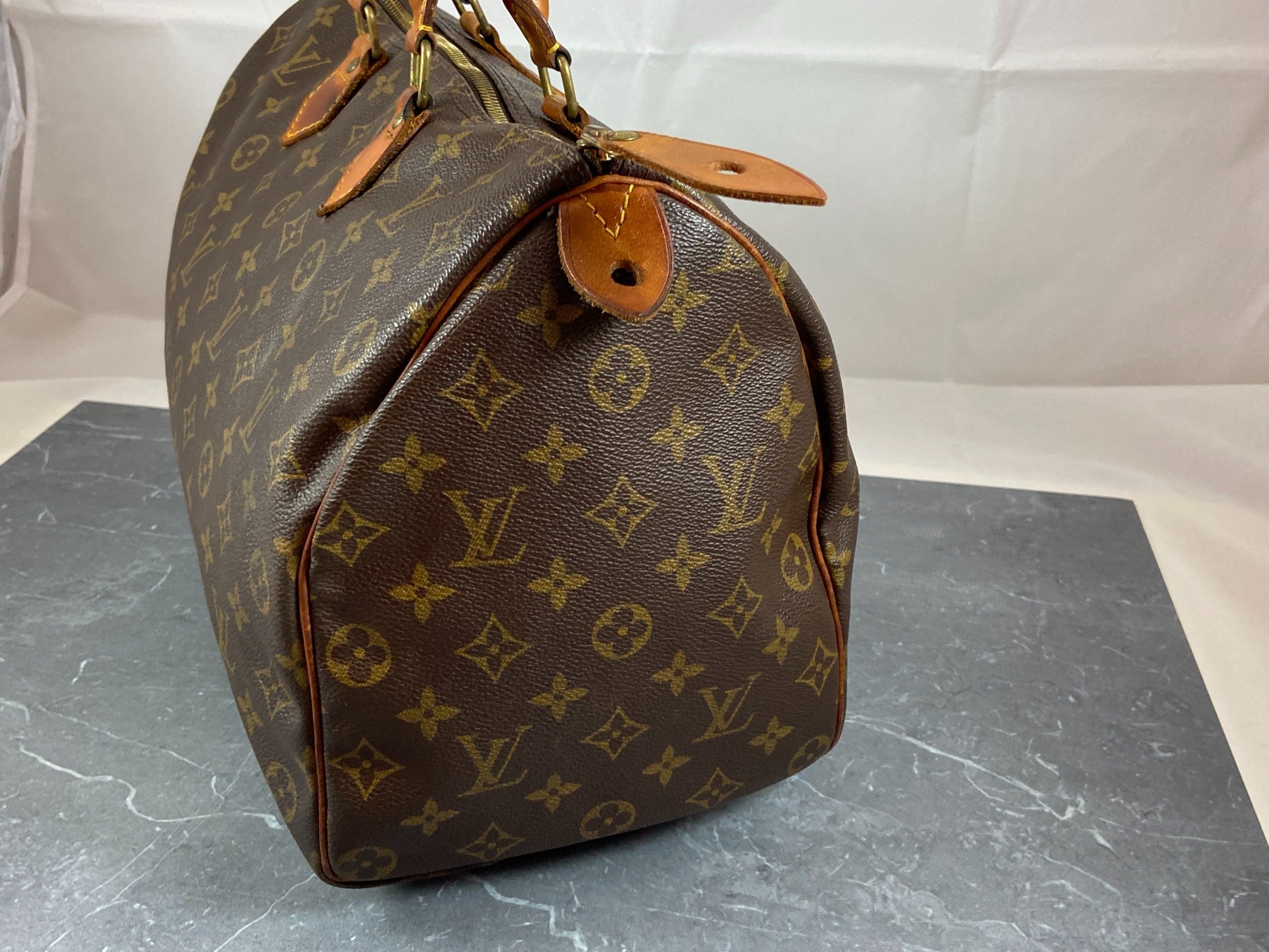 Louis Vuitton Speedy 35 Monogram Canvas