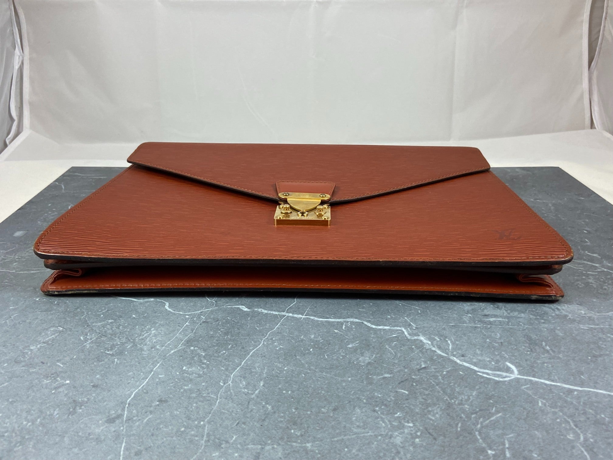 Louis Vuitton Porte Documents Conseiller Brown Epi Leather