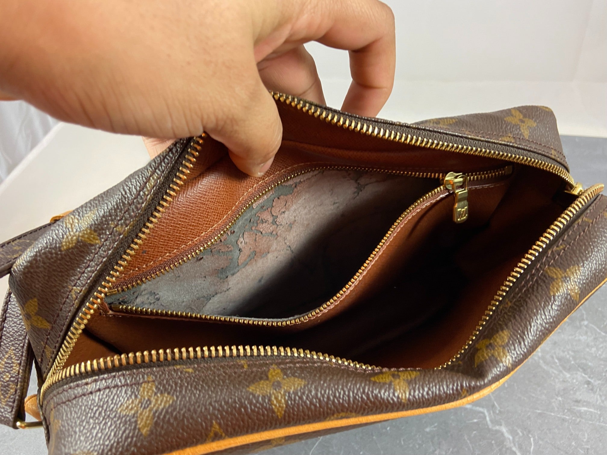 Louis Vuitton Trocadero 27 Shoulder Bag Monogram Canvas