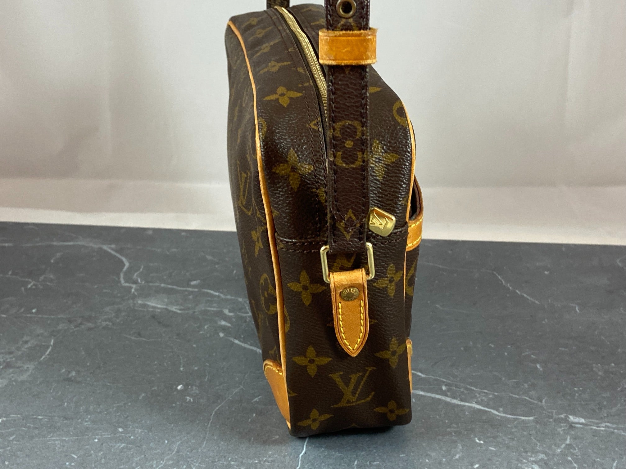 Louis Vuitton Trocadero 27 Shoulder Bag Monogram Canvas