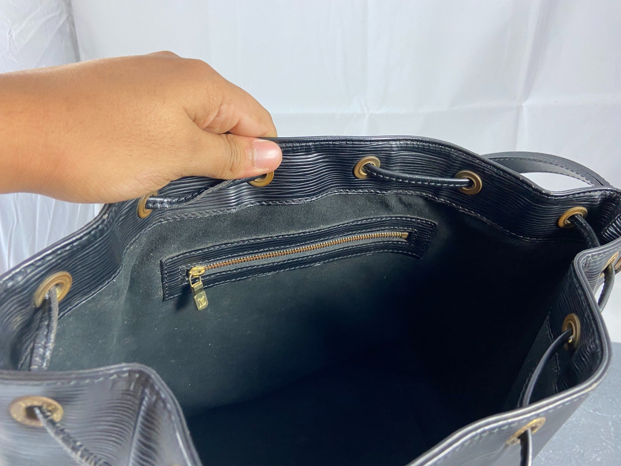Louis Vuitton Sac Noé Petit Black Epi Leather