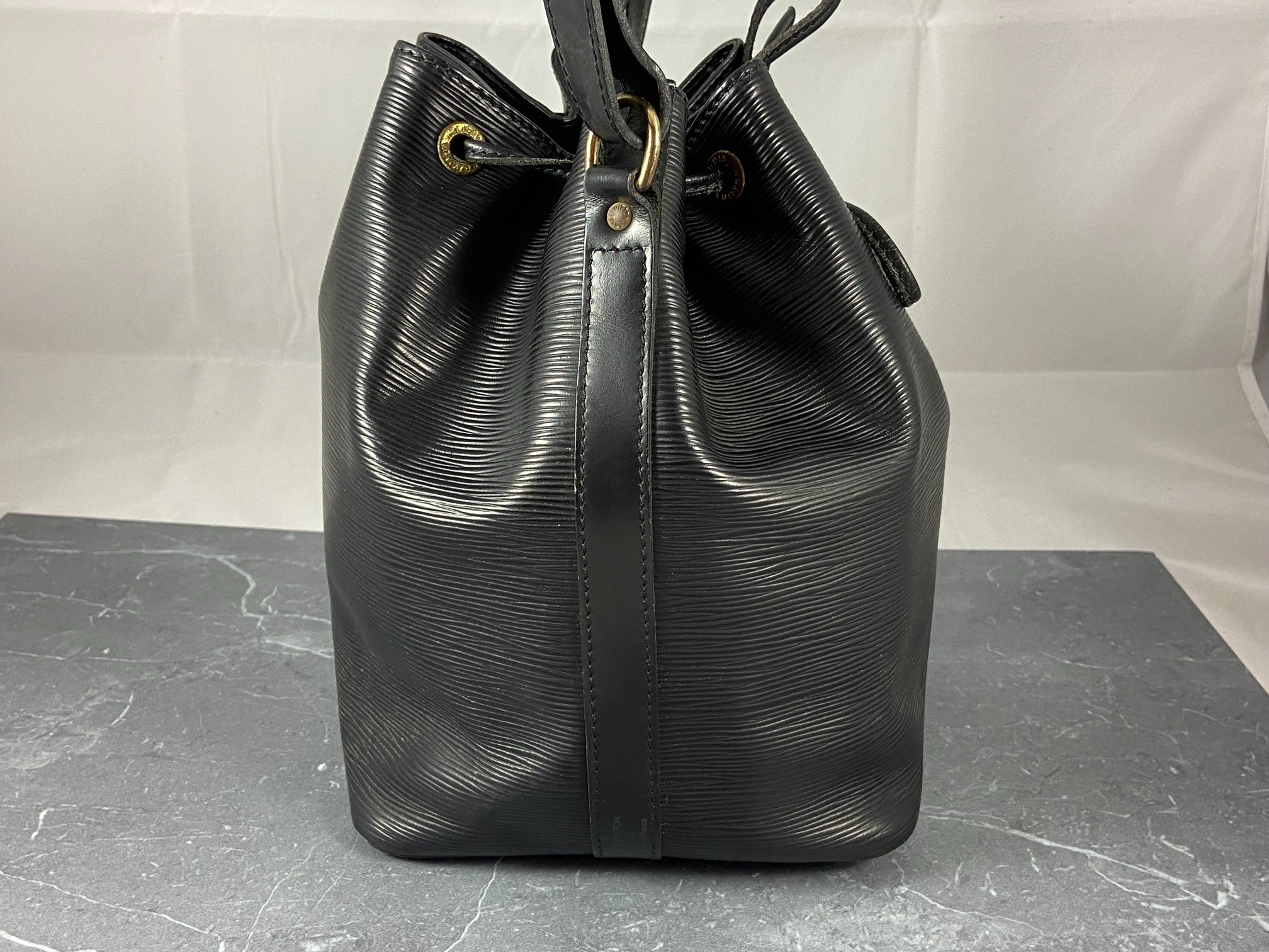 Louis Vuitton Sac Noé Petit Black Epi Leather