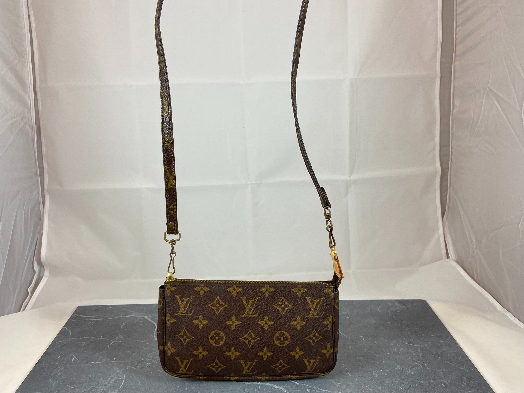 Louis Vuitton Pochette Accessoires Monogram Canvas