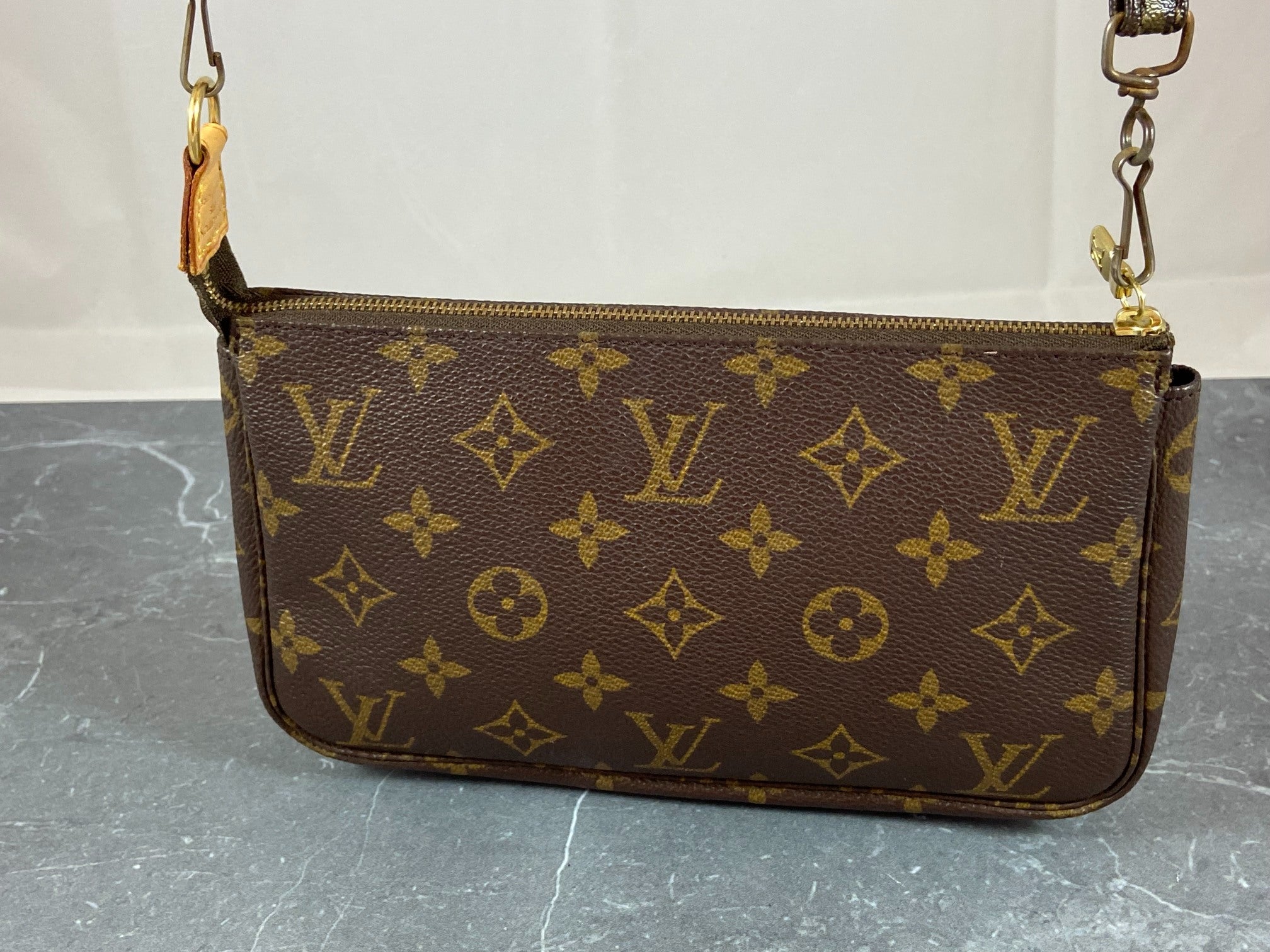 Louis Vuitton Pochette Accessoires Monogram Canvas