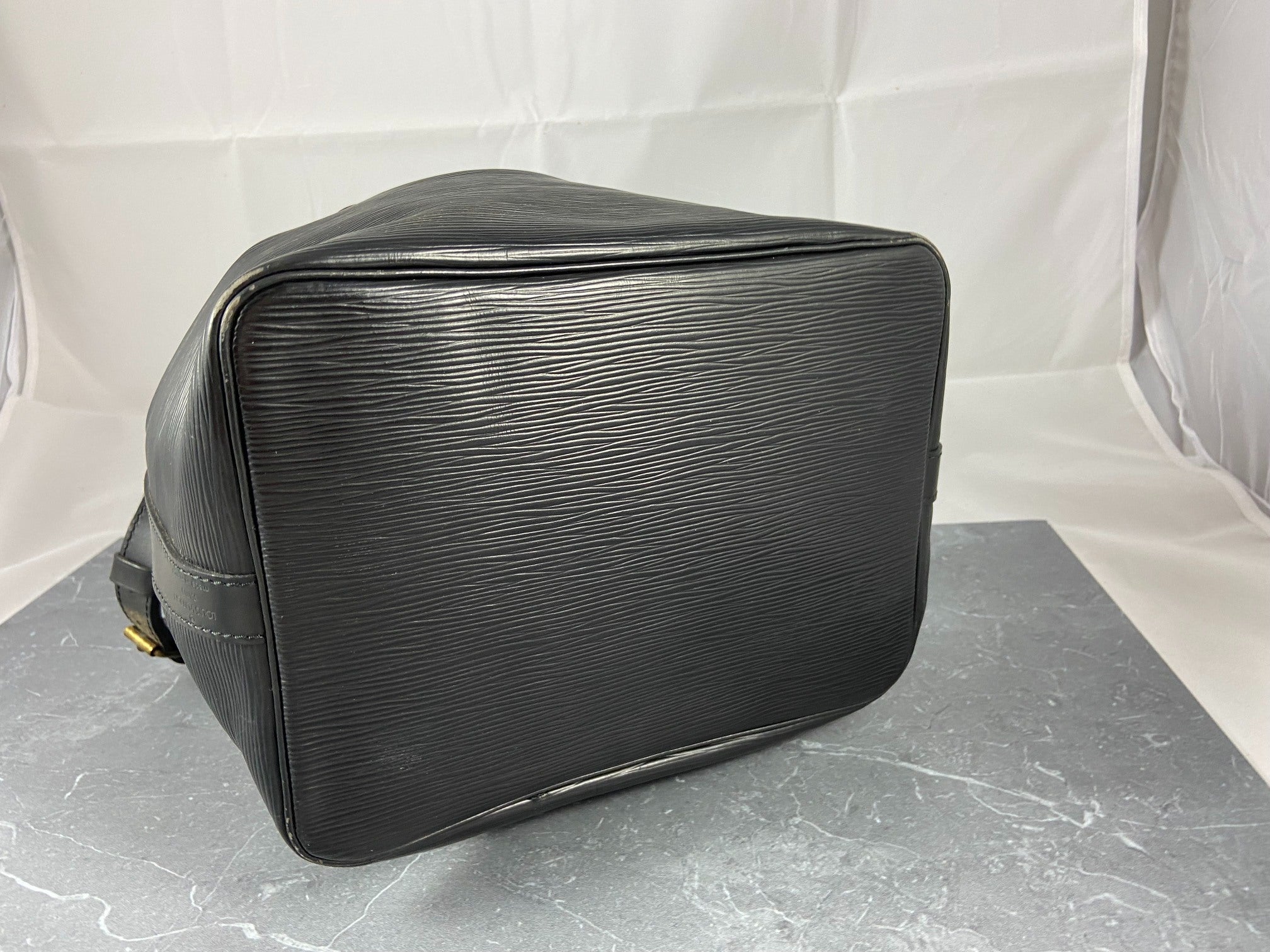 Louis Vuitton Sac Noé Petit Black Epi Leather