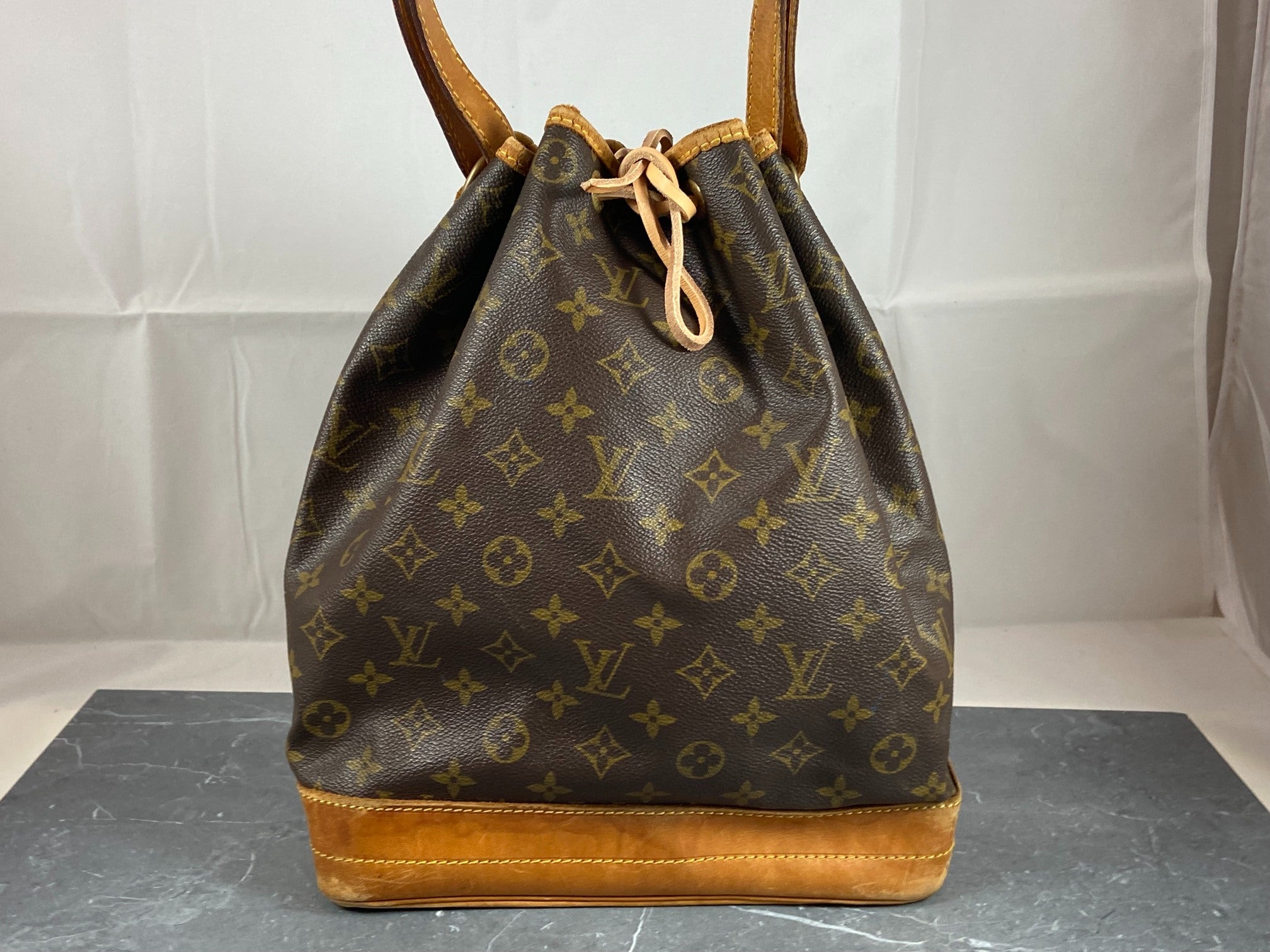 Louis Vuitton Sac Noé Grand Monogram Canvas
