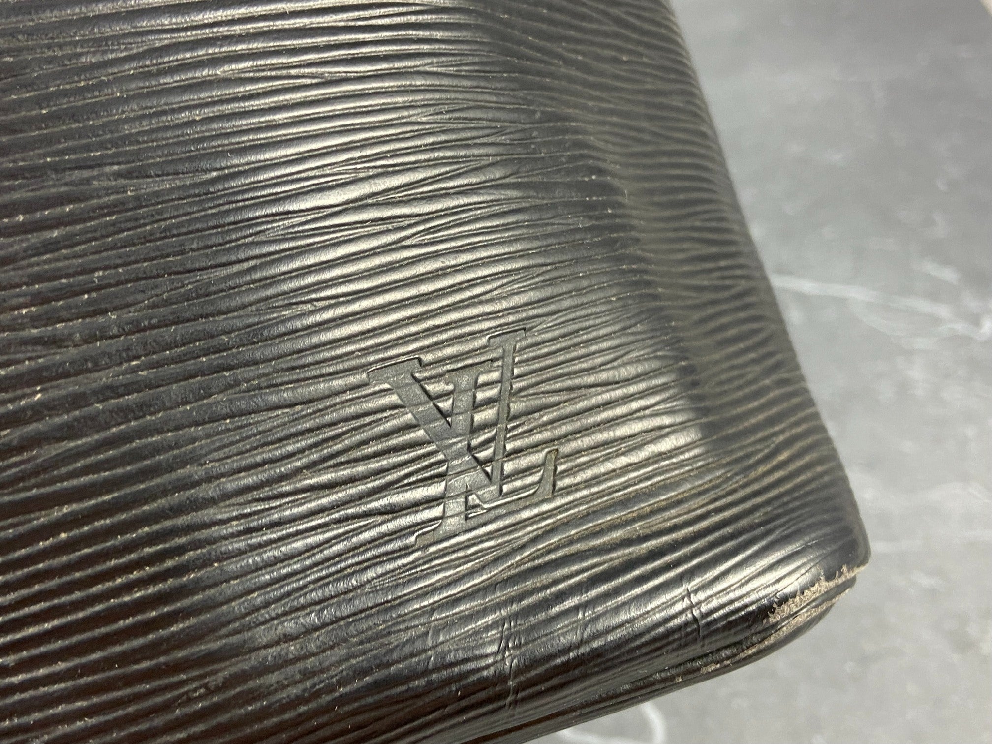 Louis Vuitton Sac Noé Petit Black Epi Leather