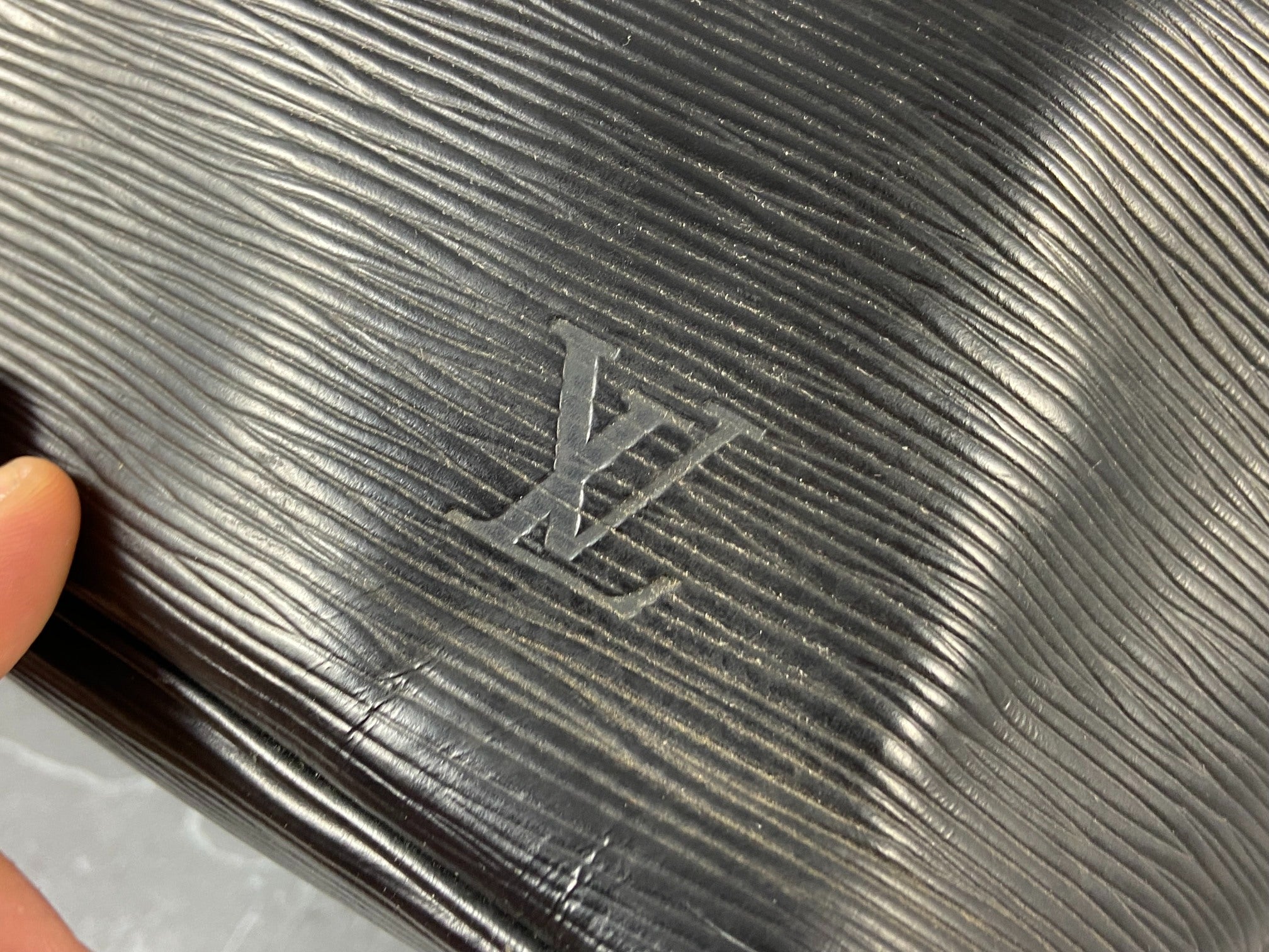 Louis Vuitton Sac Noé Petit Black Epi Leather