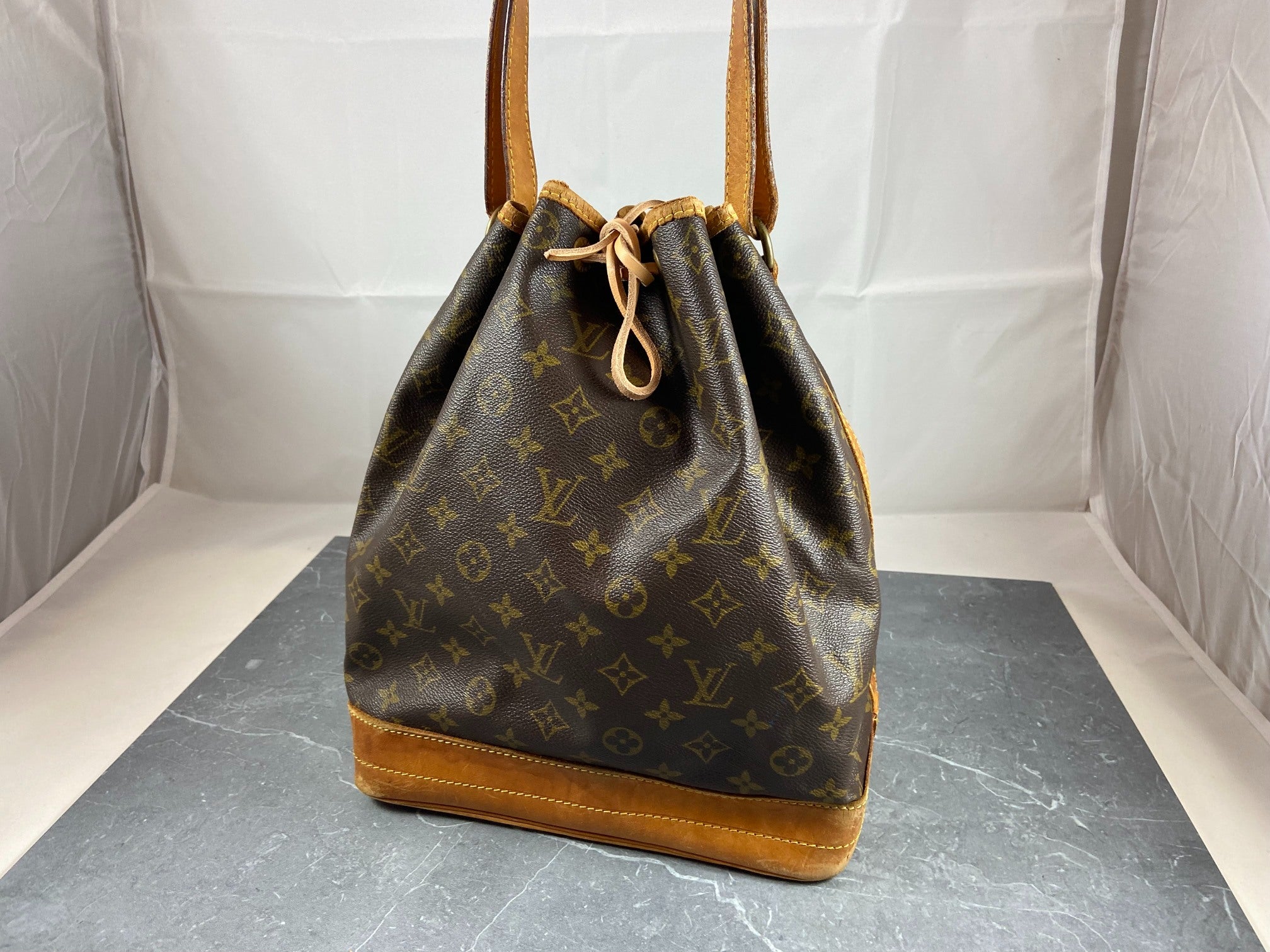 Louis Vuitton Sac Noé Grand Monogram Canvas