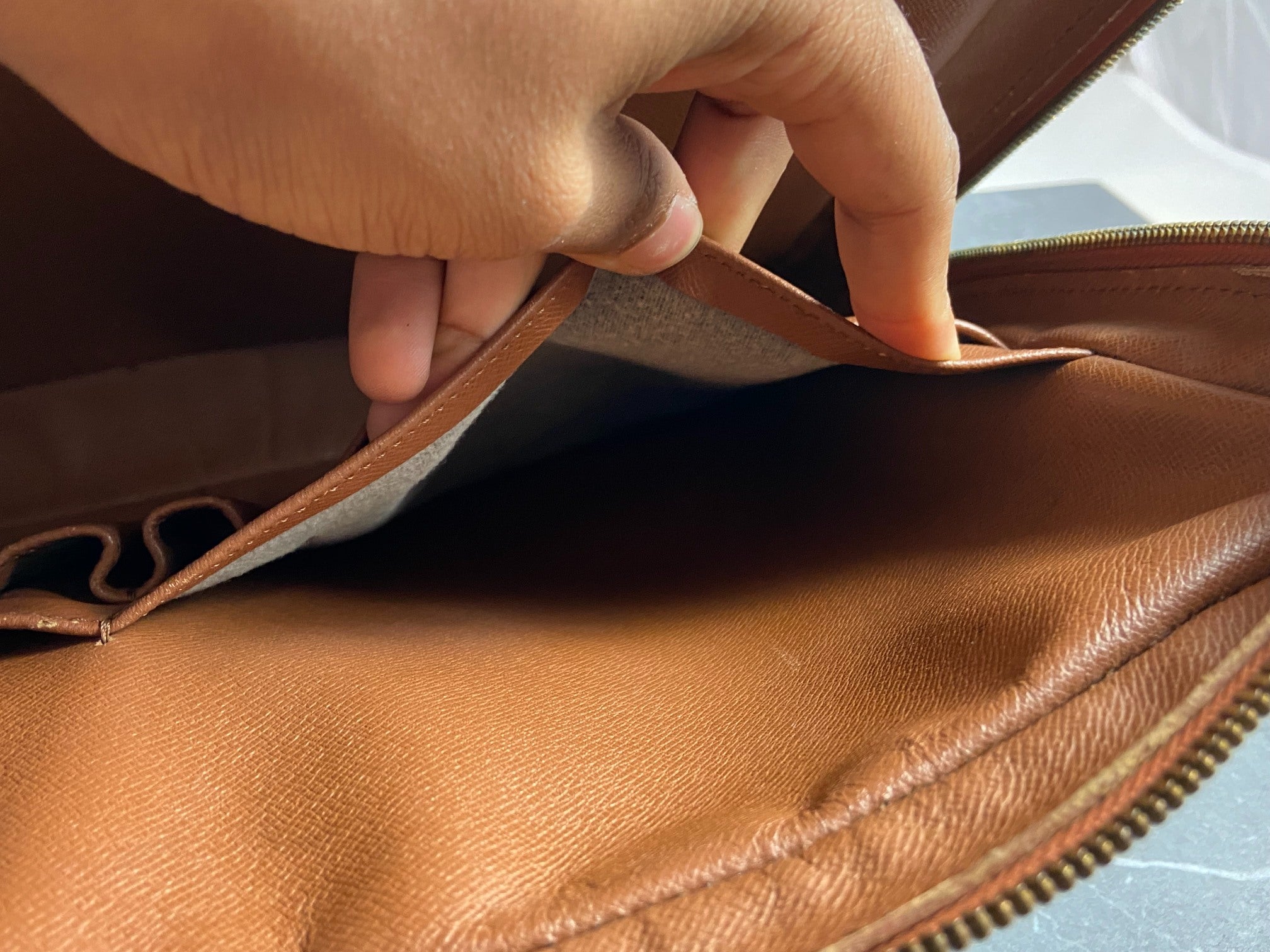 Louis Vuitton Porte Documents Voyage Brown Epi Leather