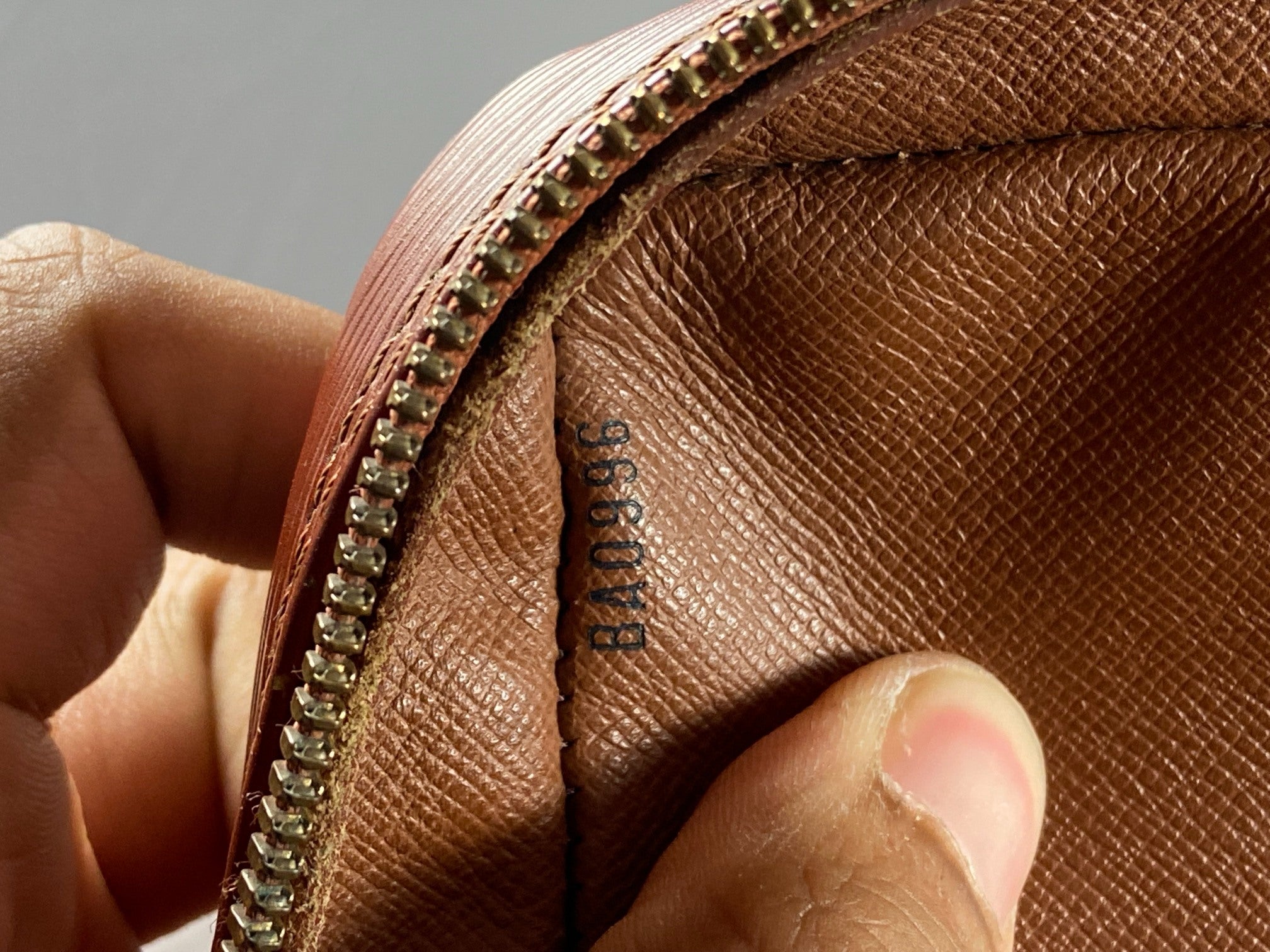 Louis Vuitton Porte Documents Voyage Brown Epi Leather