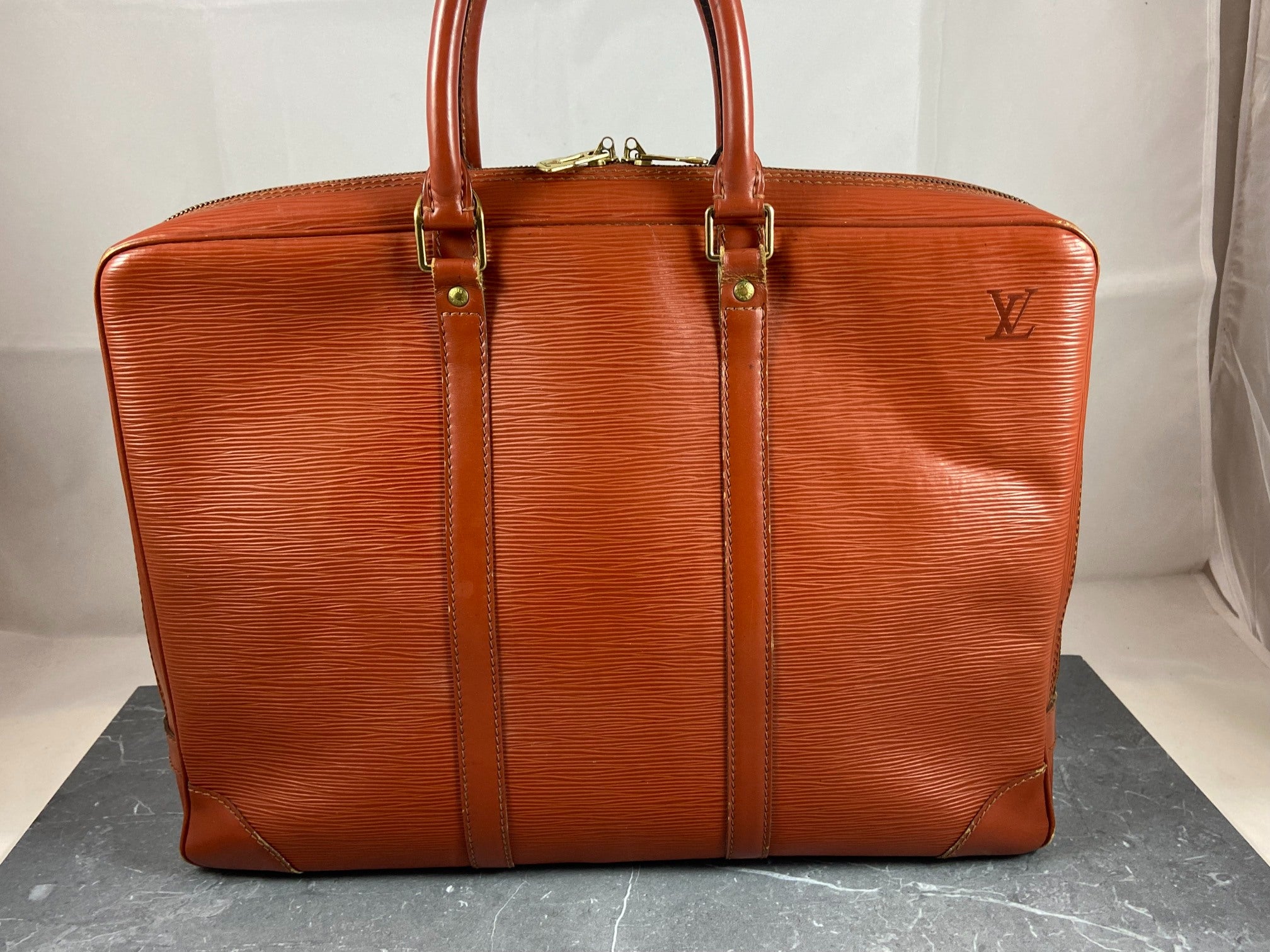 Louis Vuitton Porte Documents Voyage Brown Epi Leather