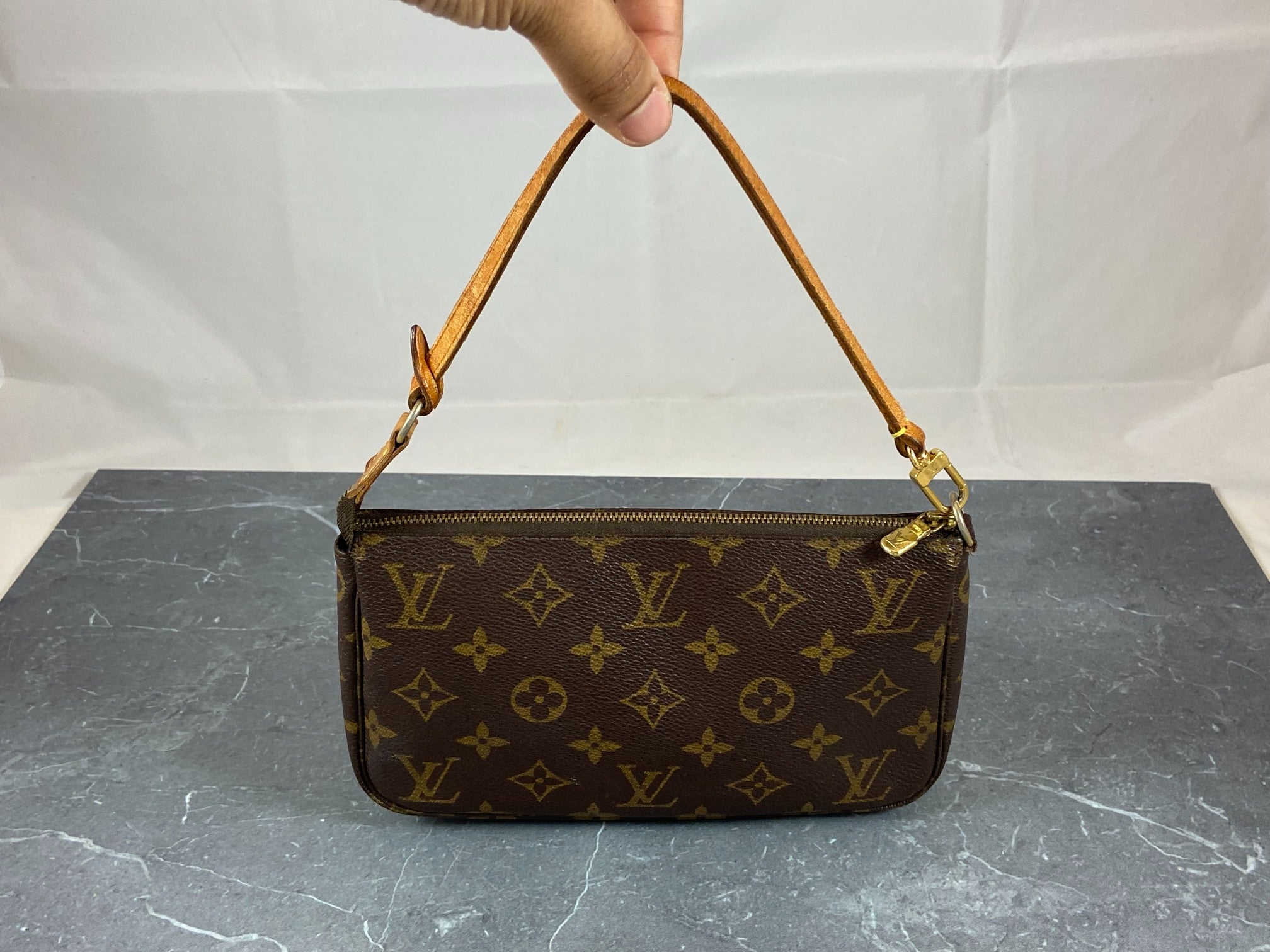 Louis Vuitton Pochette Accessoires Monogram Canvas